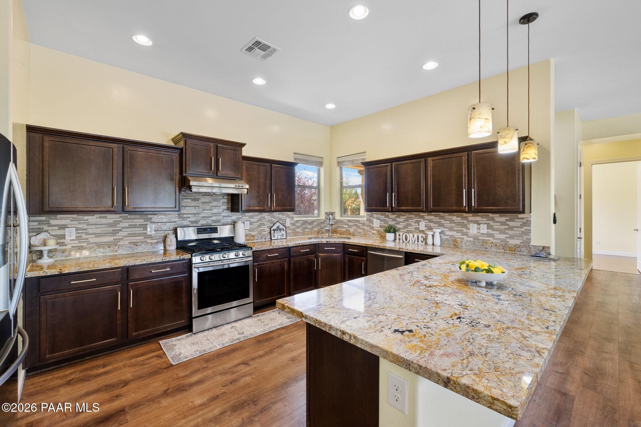 7106 E Prairie Ridge Road