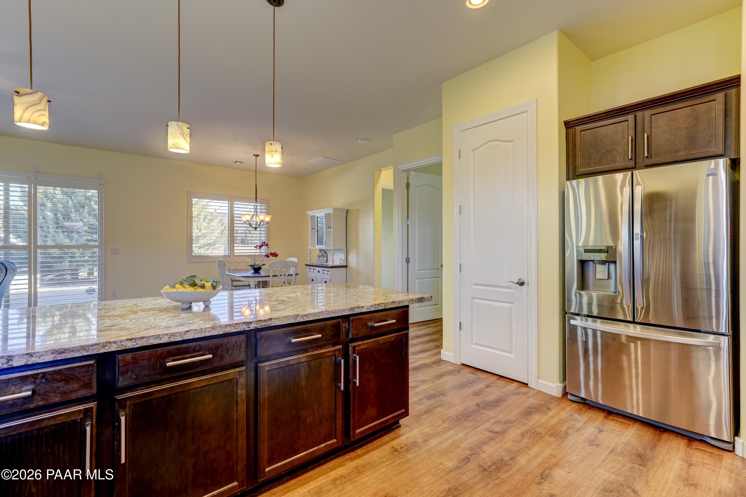 7106 E Prairie Ridge Road