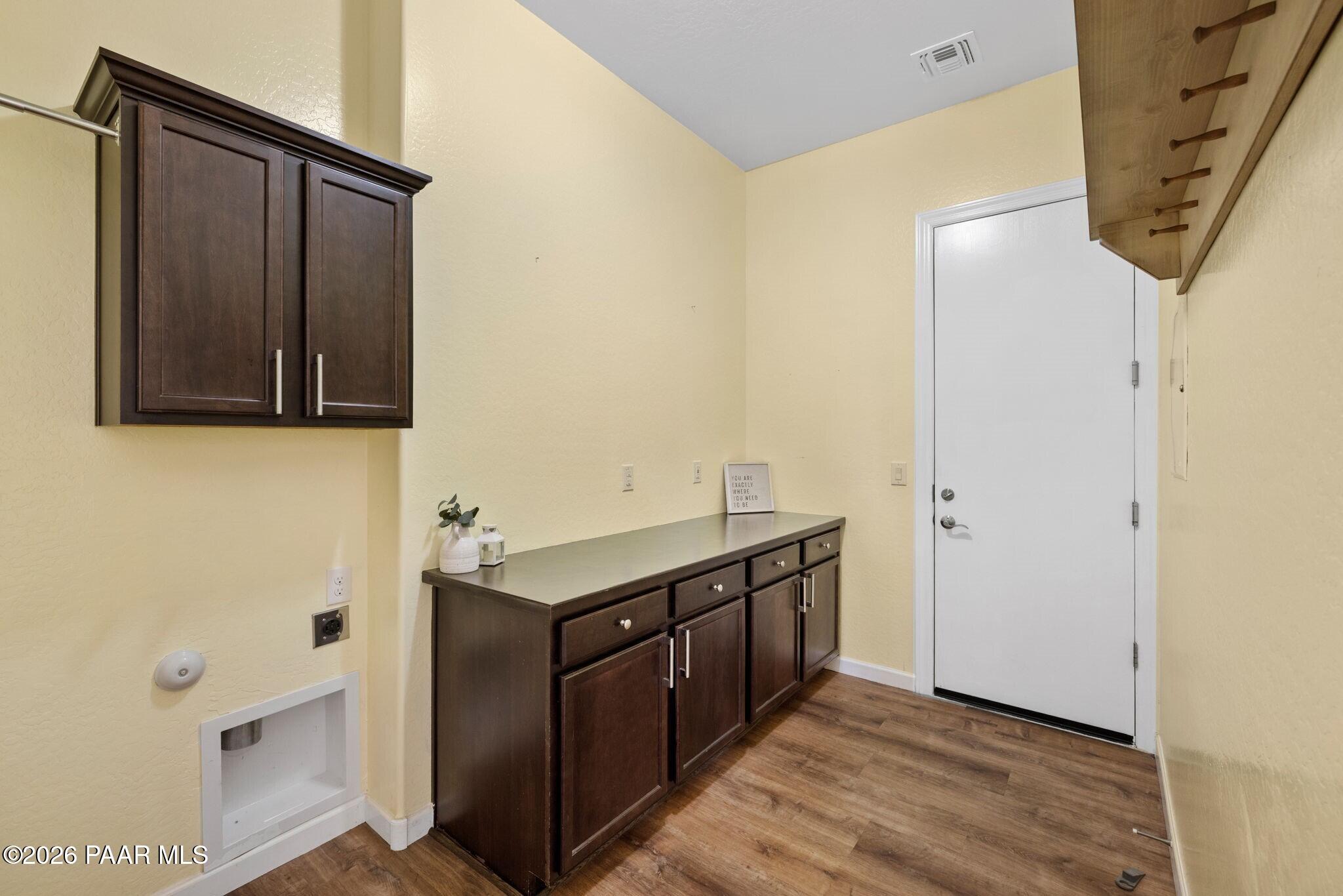 7106 E Prairie Ridge Road