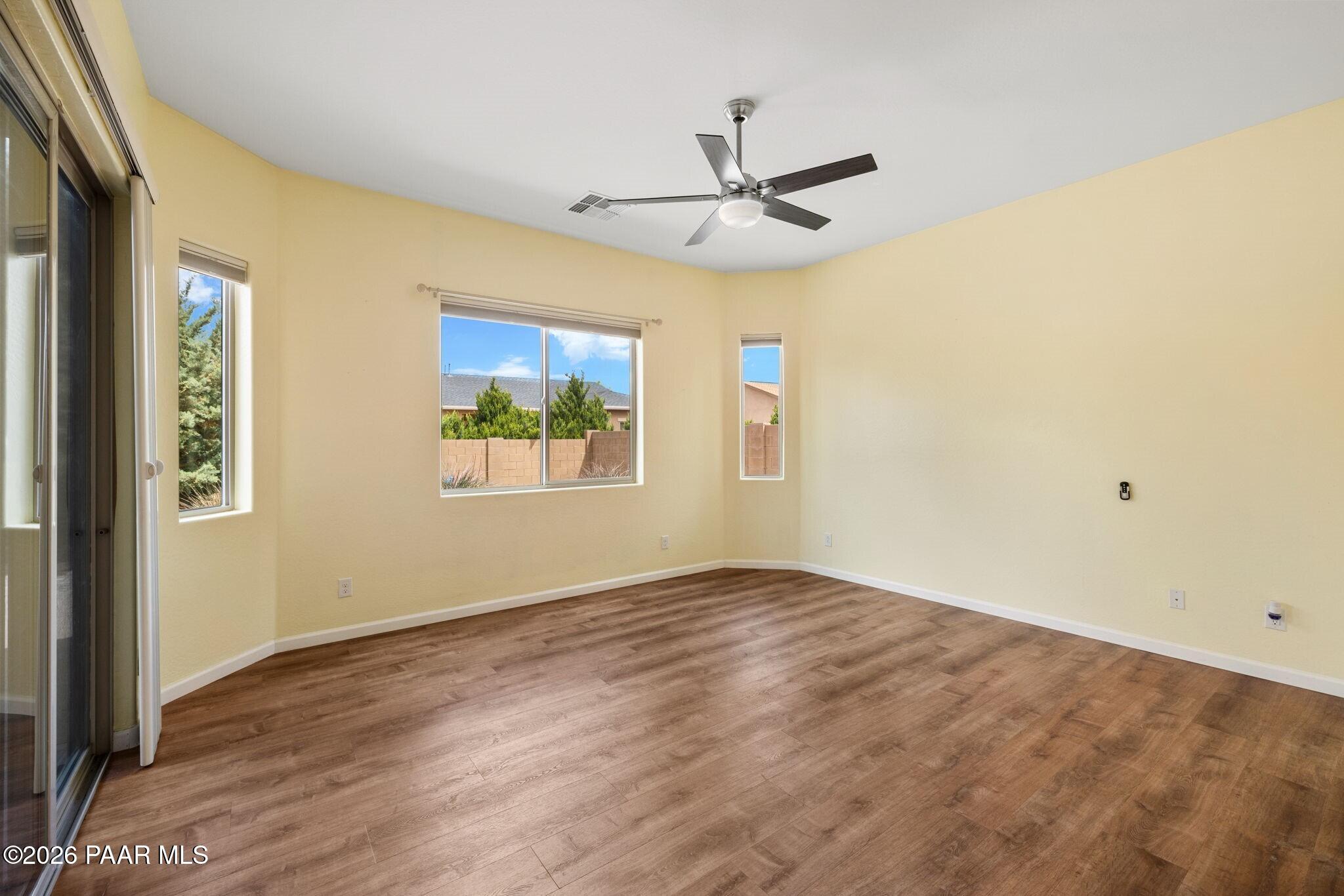 7106 E Prairie Ridge Road