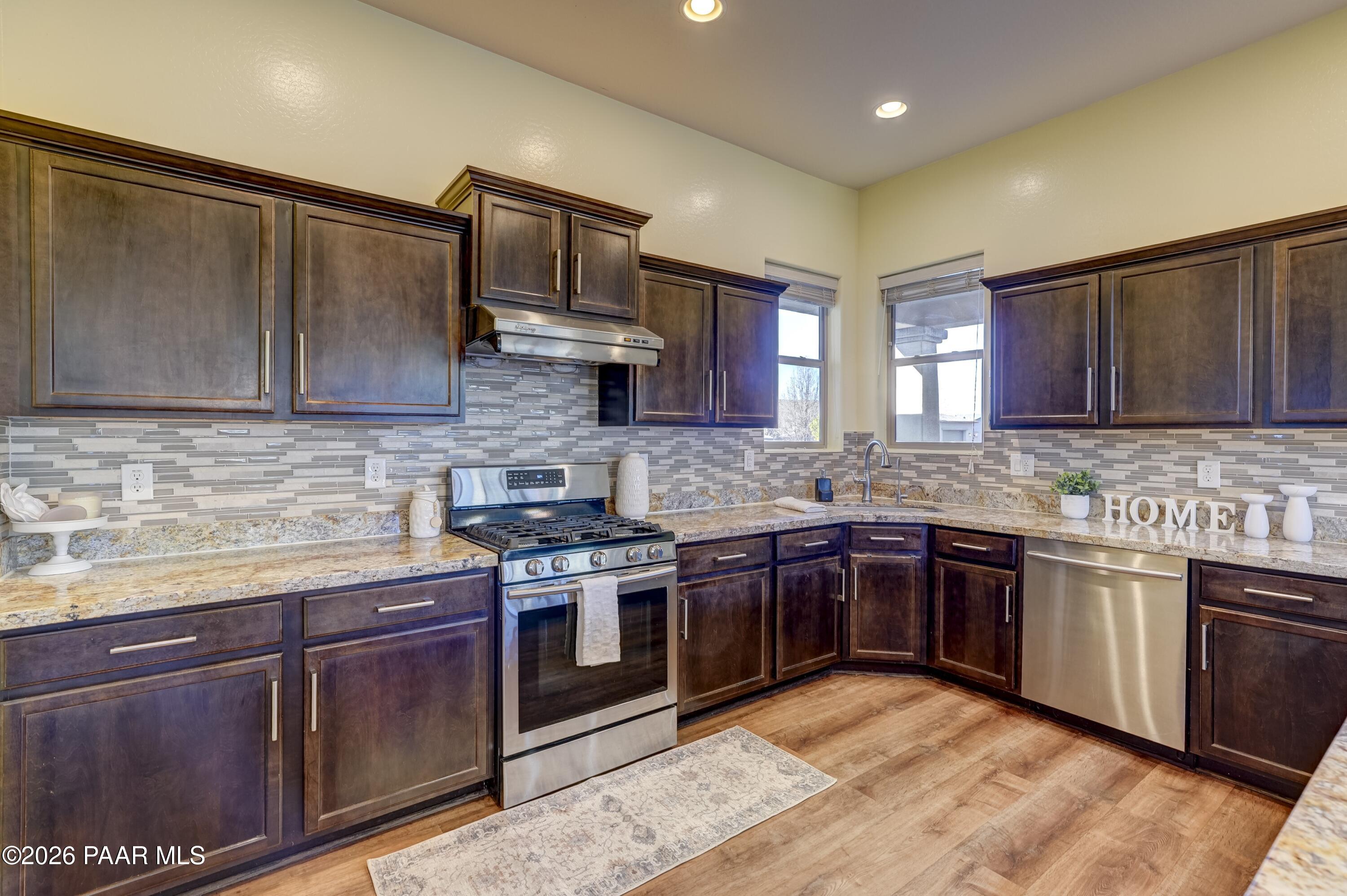 7106 E Prairie Ridge Road