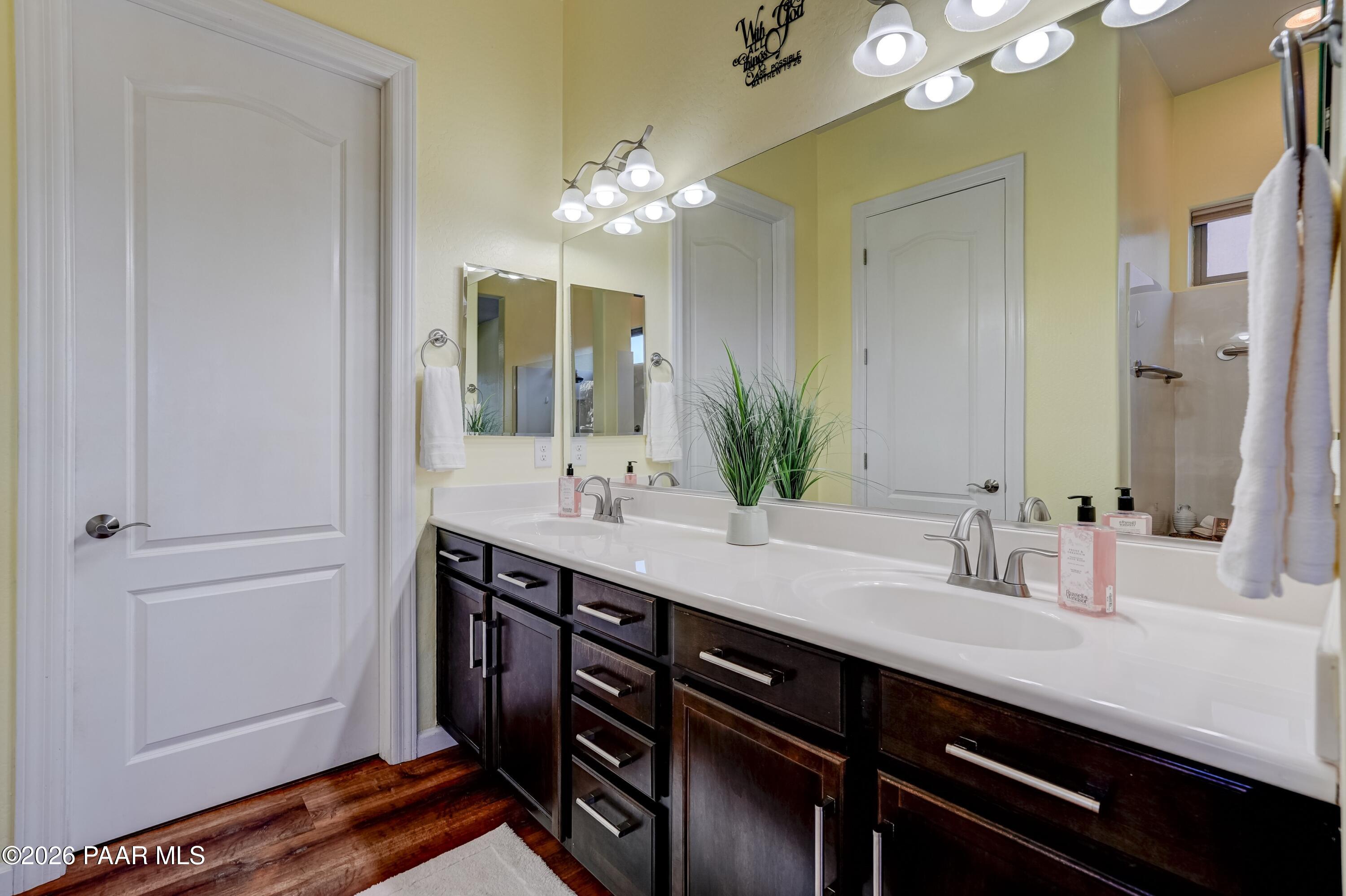 7106 E Prairie Ridge Road