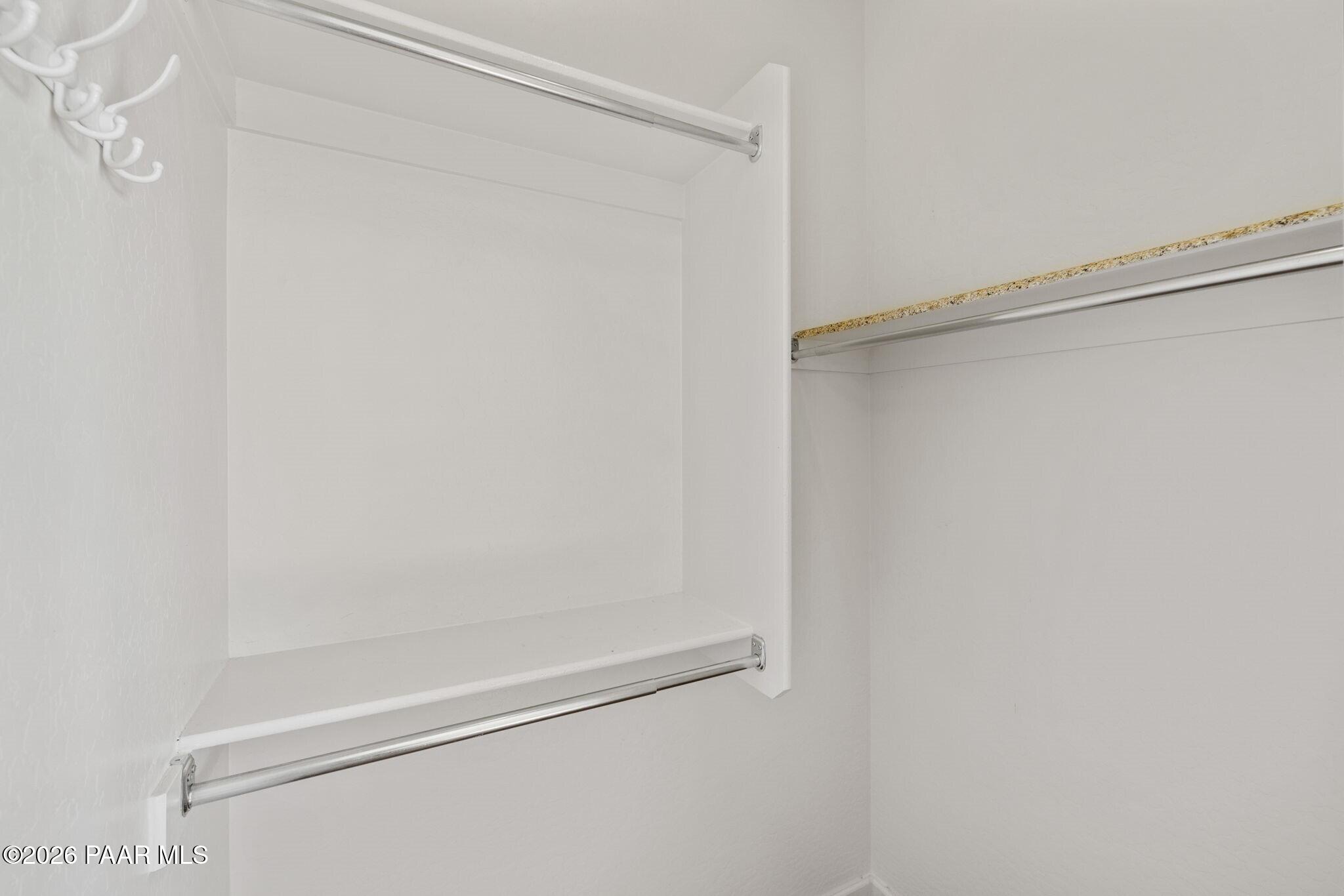 7106 E Prairie Ridge Road