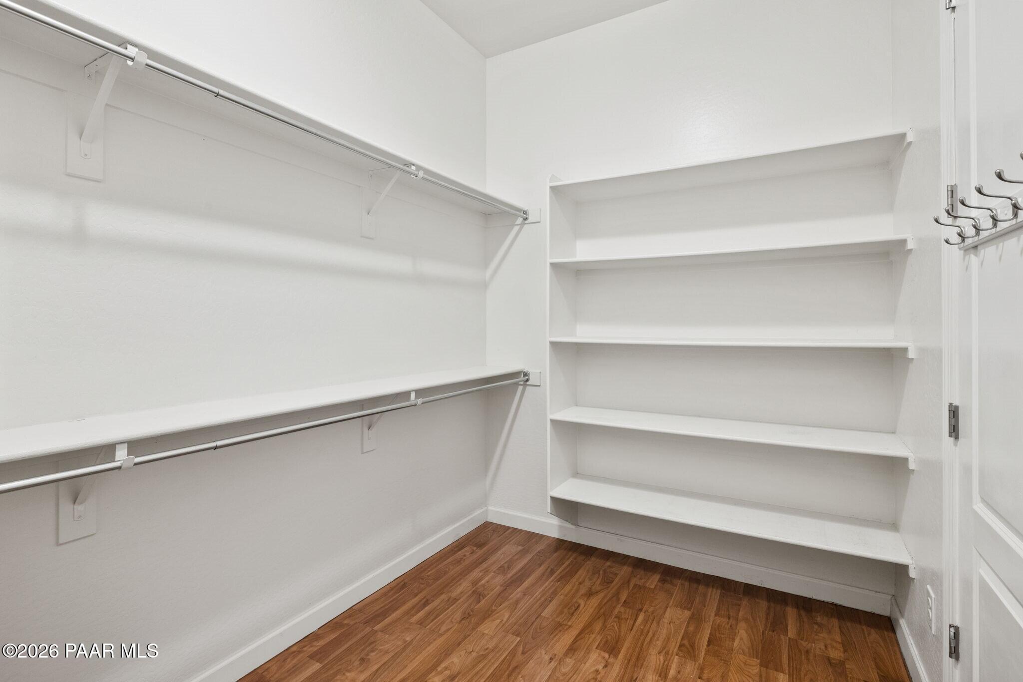 7106 E Prairie Ridge Road