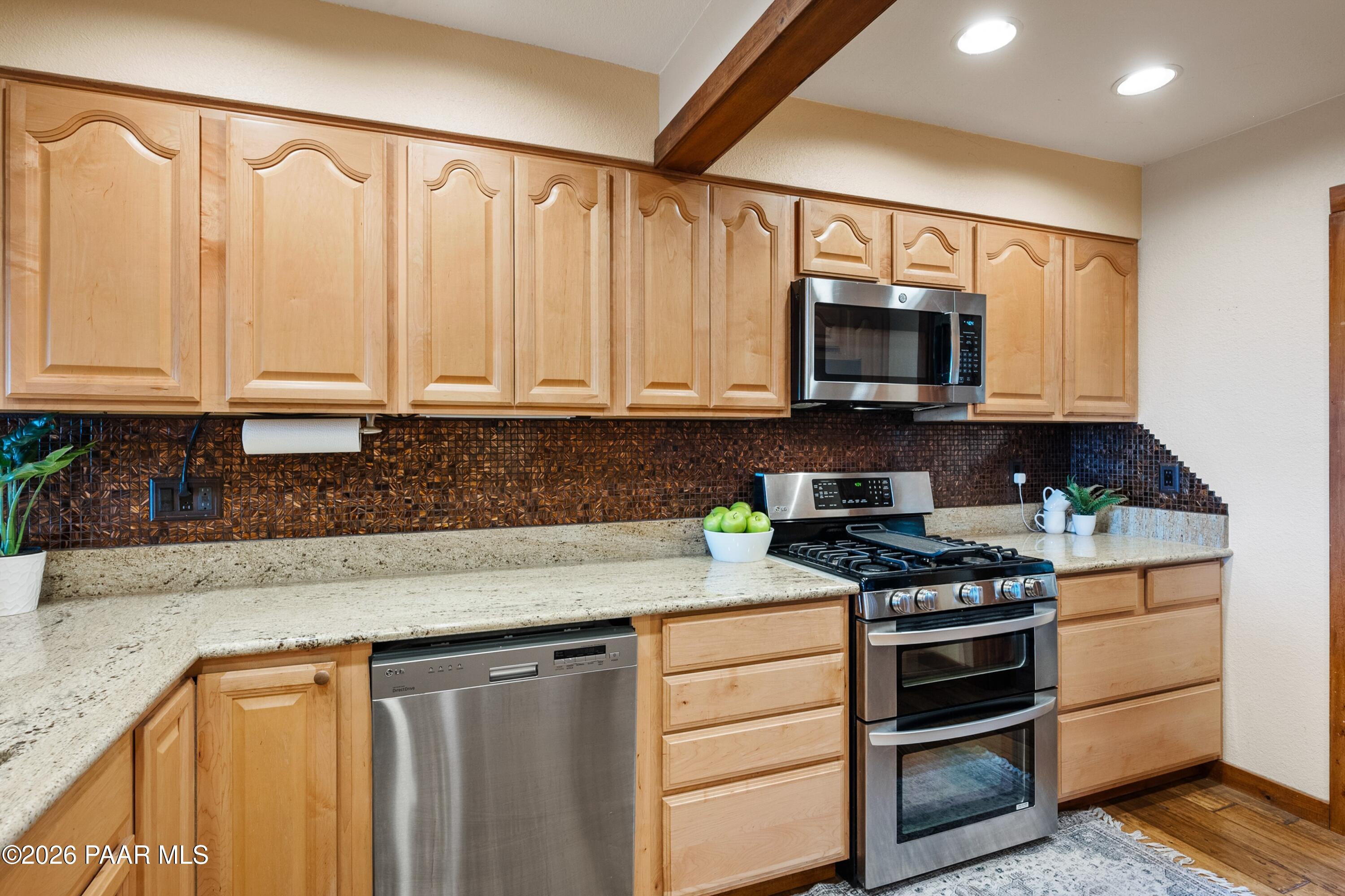 1073 N Broken Wagon Trail