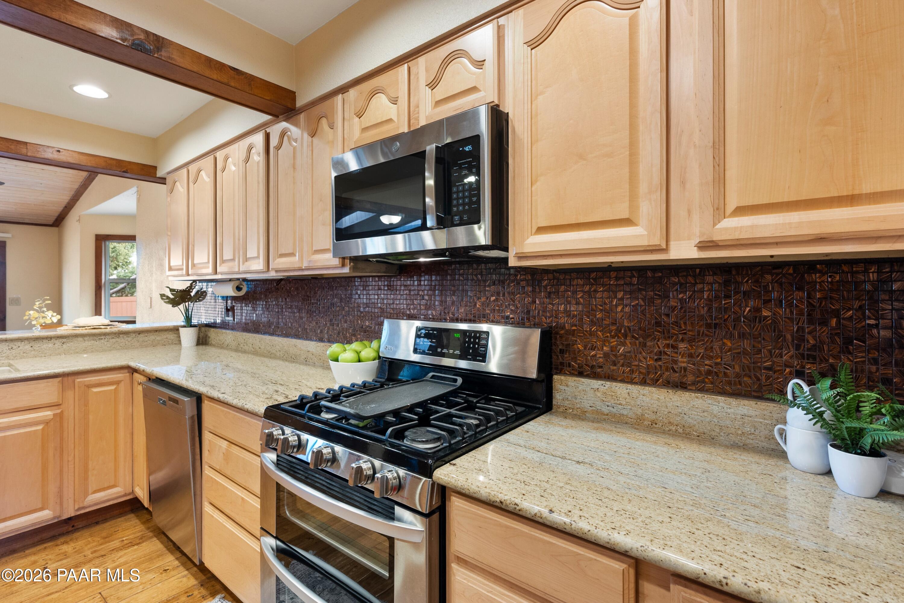 1073 N Broken Wagon Trail