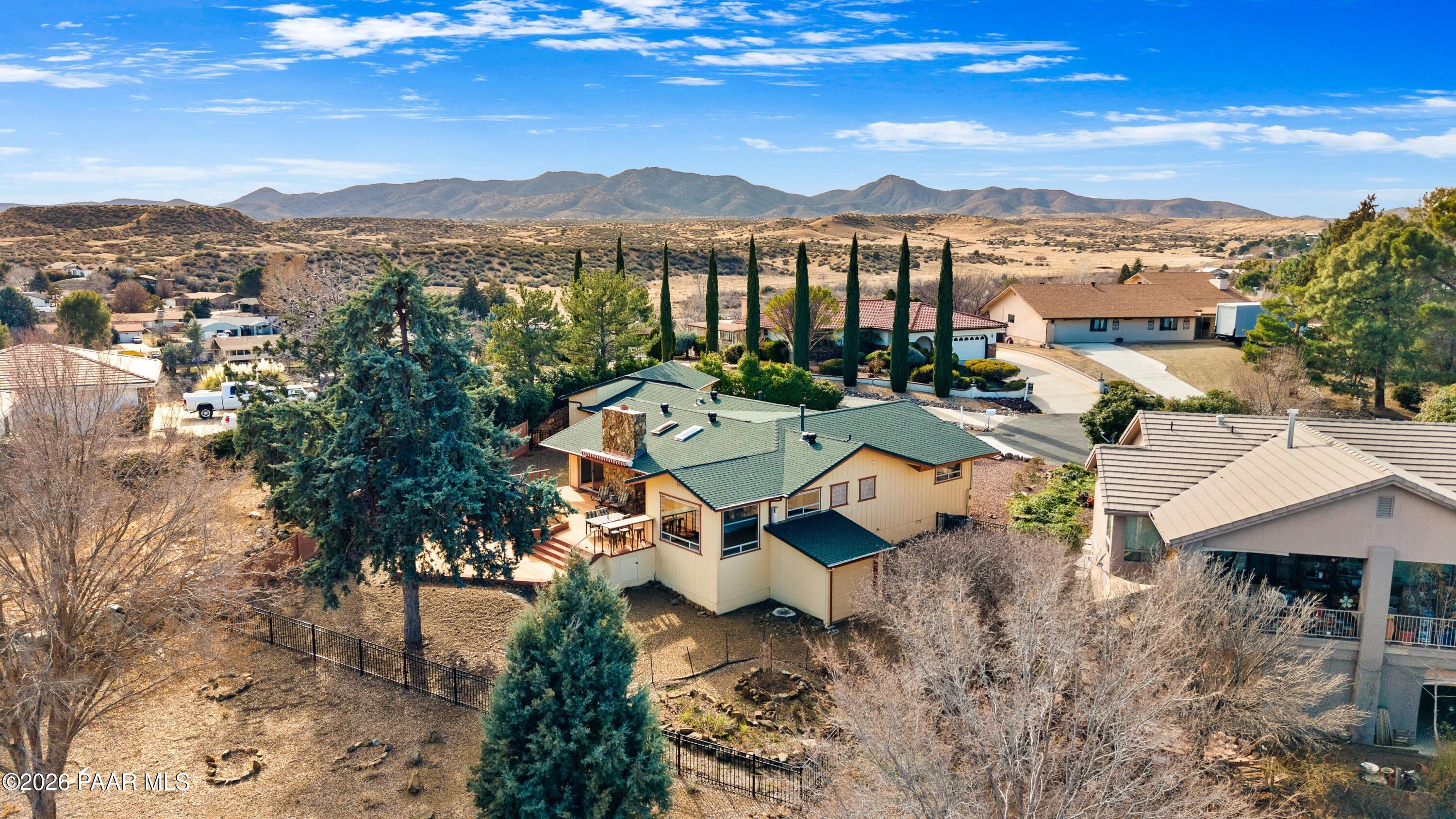 1073 N Broken Wagon Trail