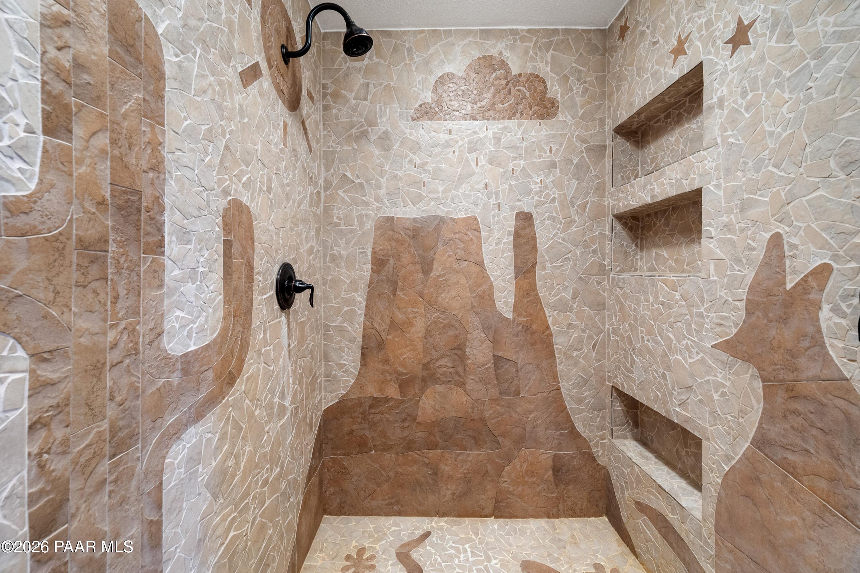 1073 N Broken Wagon Trail