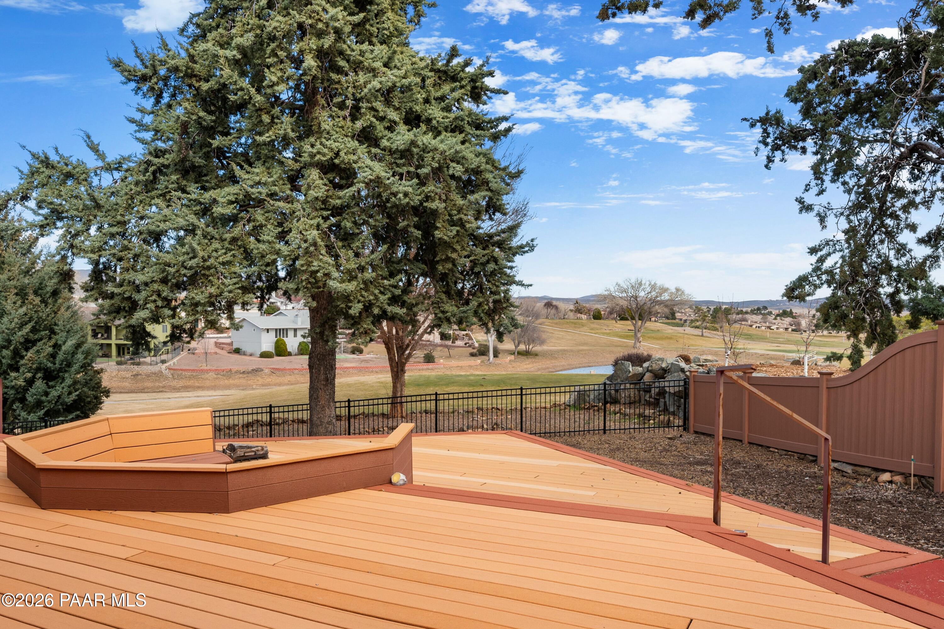 1073 N Broken Wagon Trail