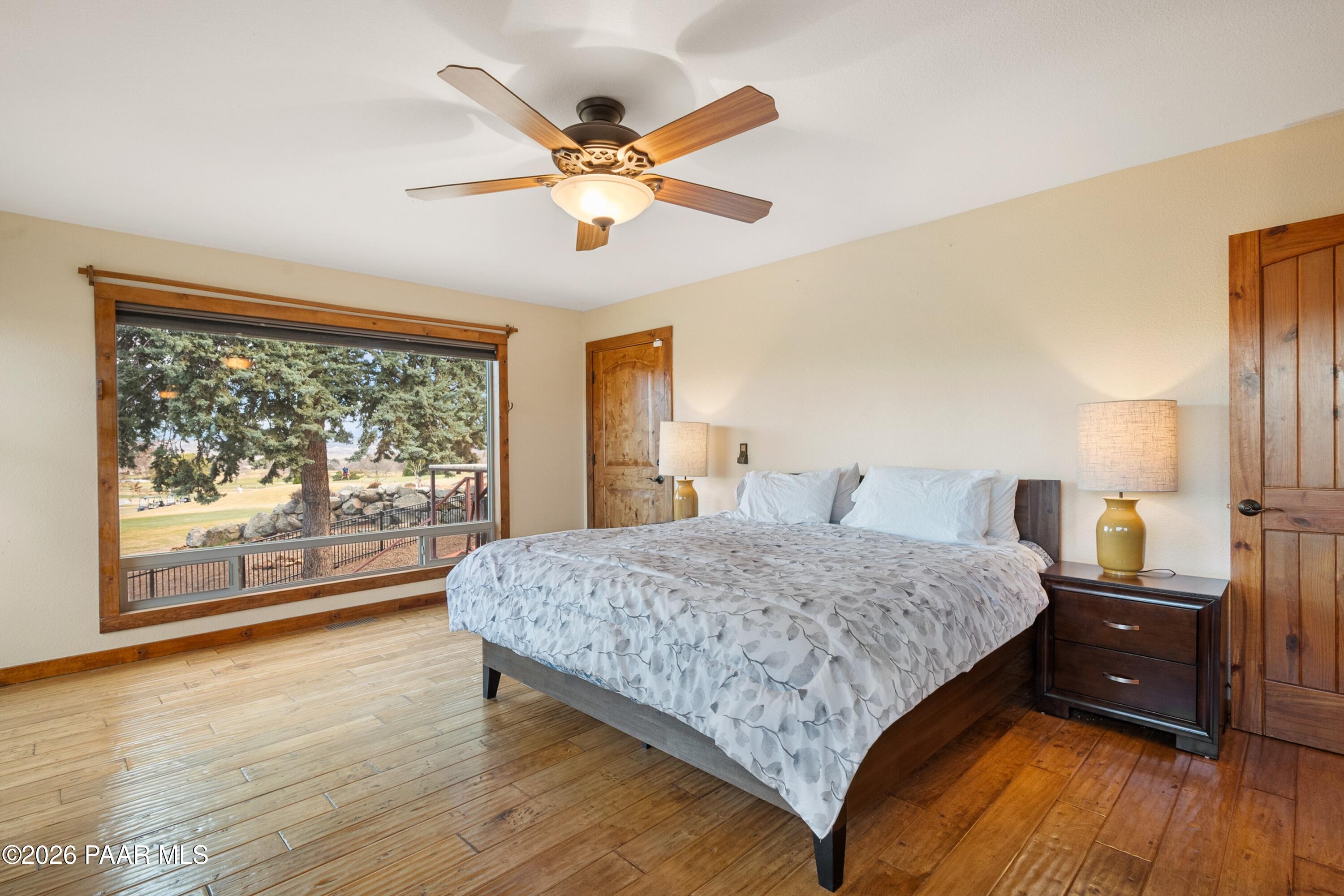 1073 N Broken Wagon Trail