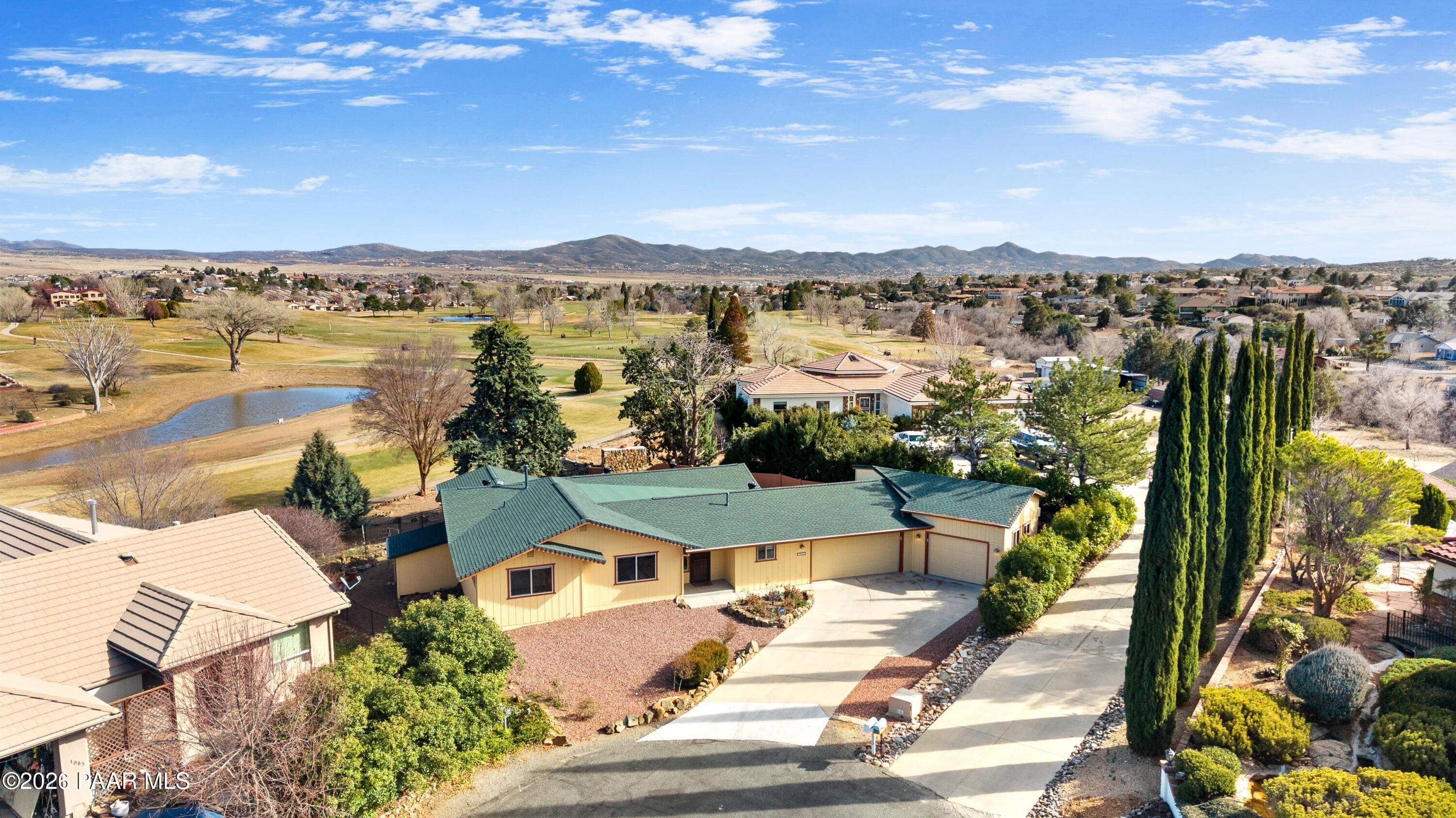 1073 N Broken Wagon Trail