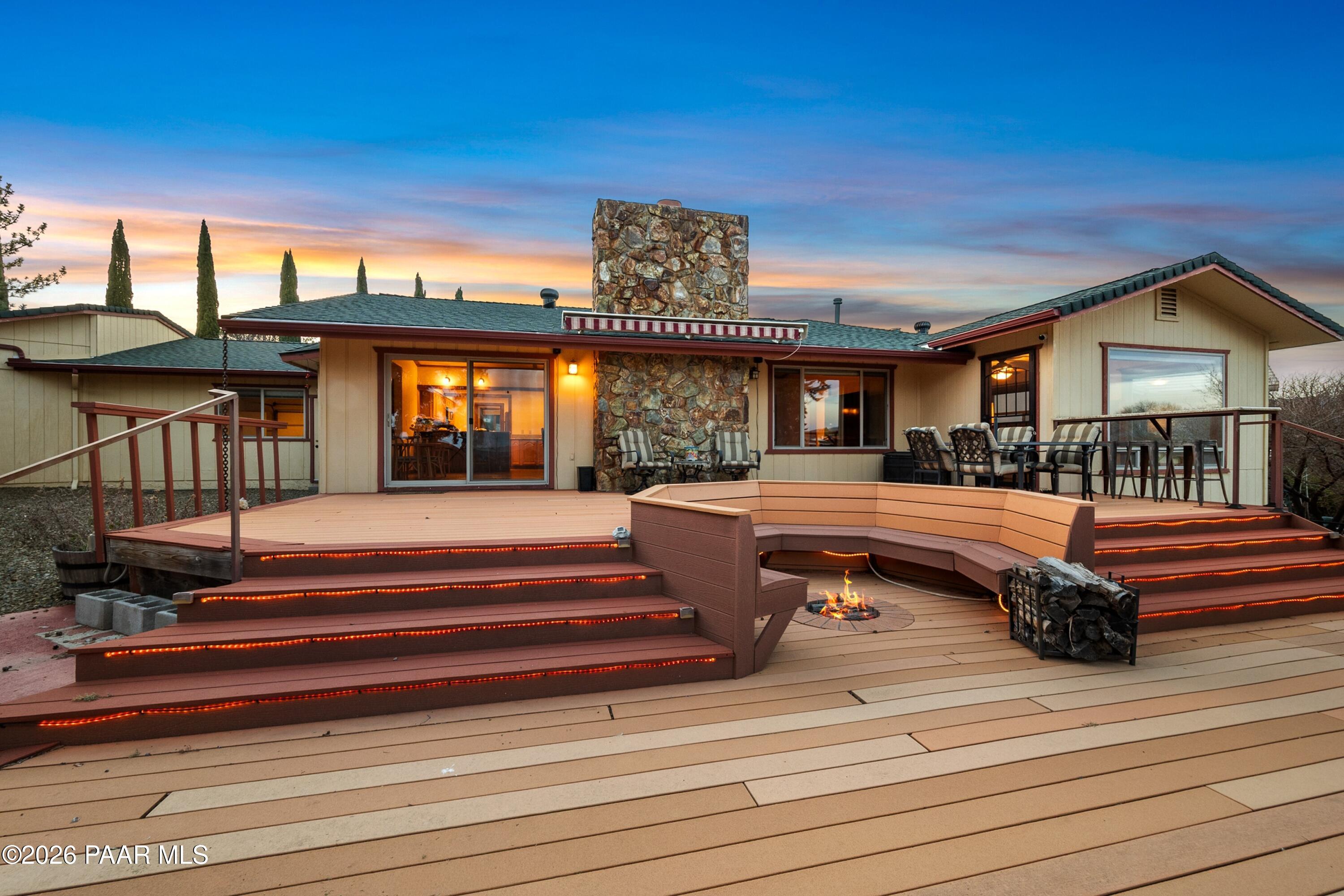 1073 N Broken Wagon Trail