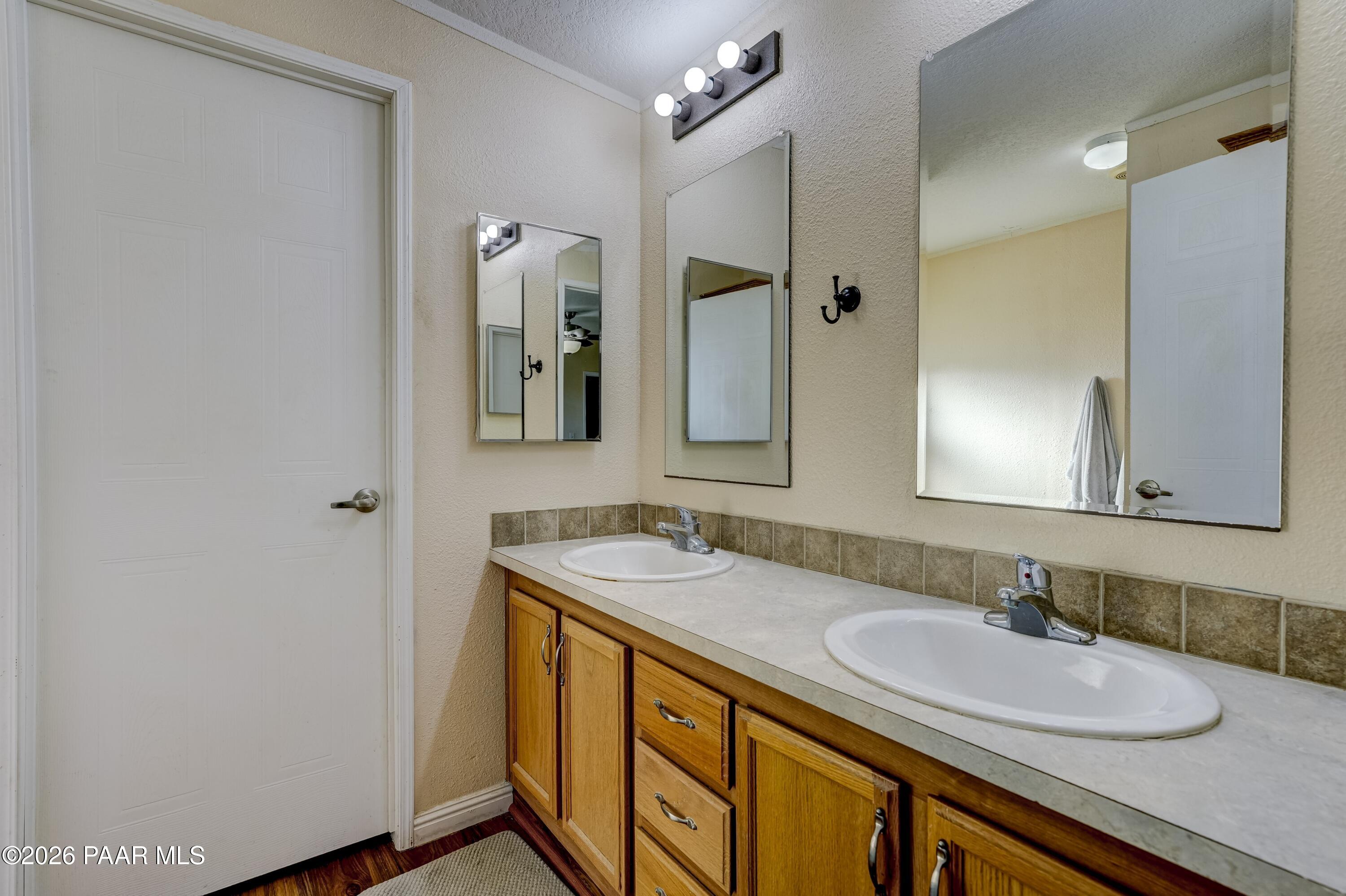 1030 N Summer Sweet Lane