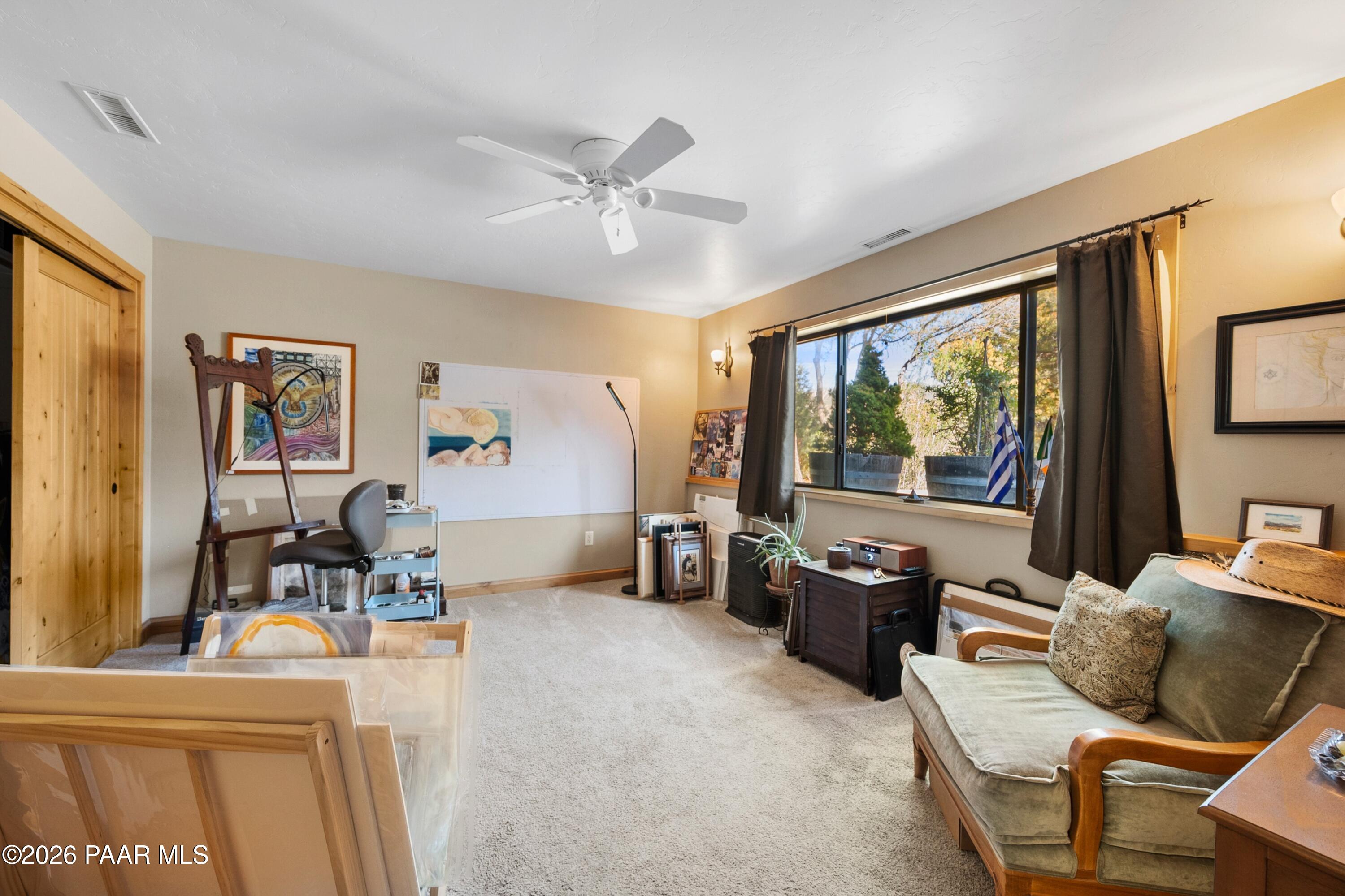 695 E Robinson Drive