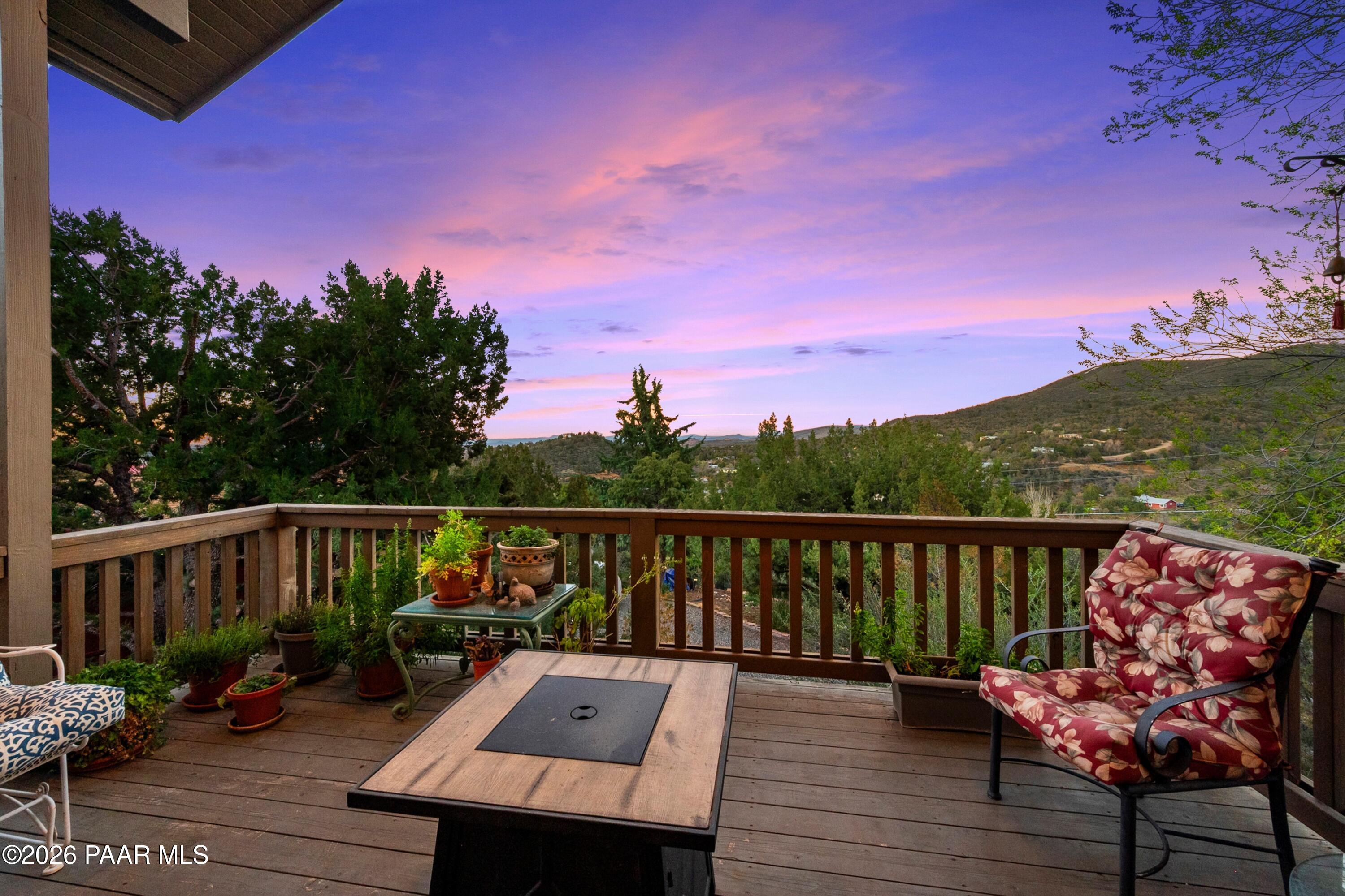 695 E Robinson Drive