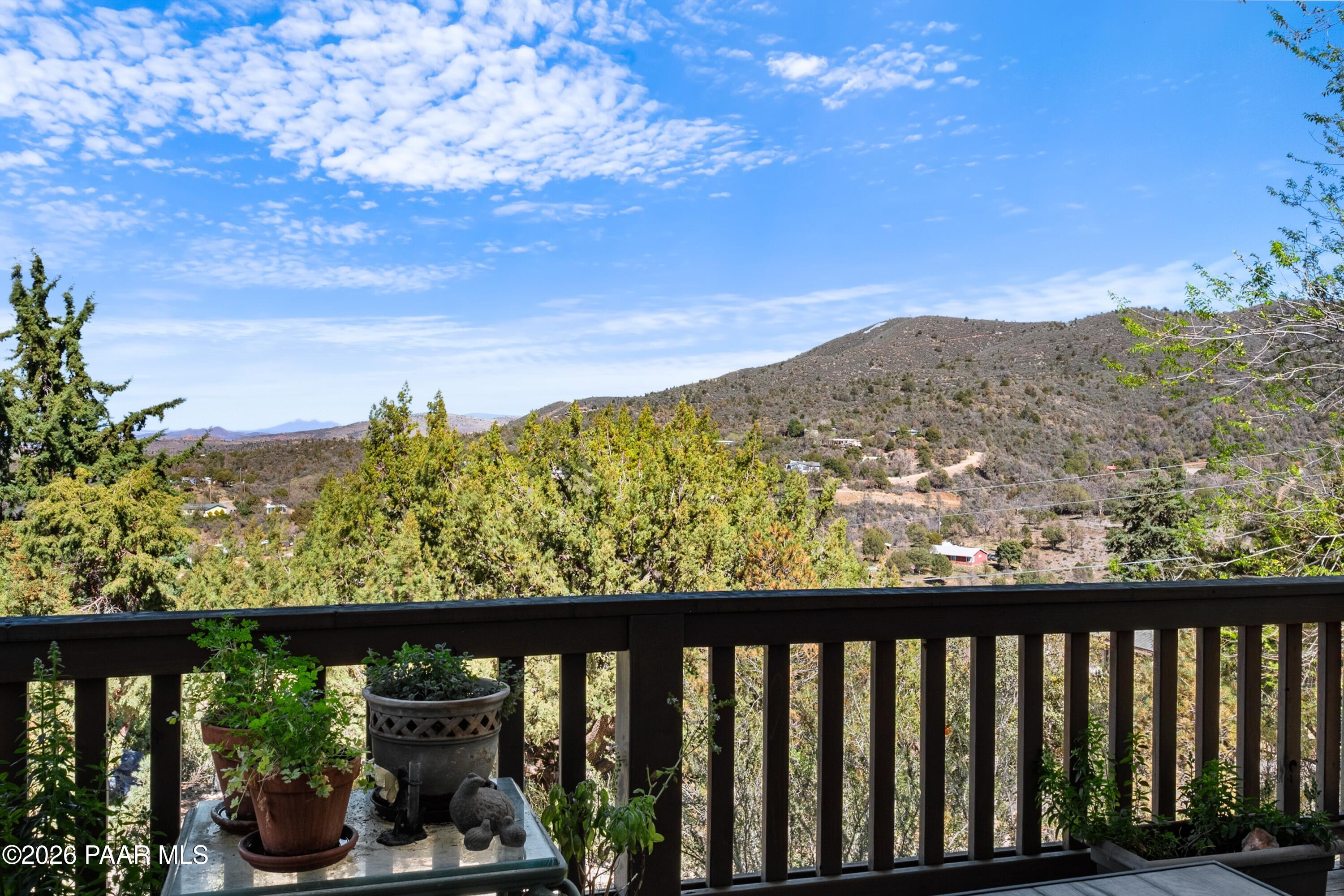 695 E Robinson Drive