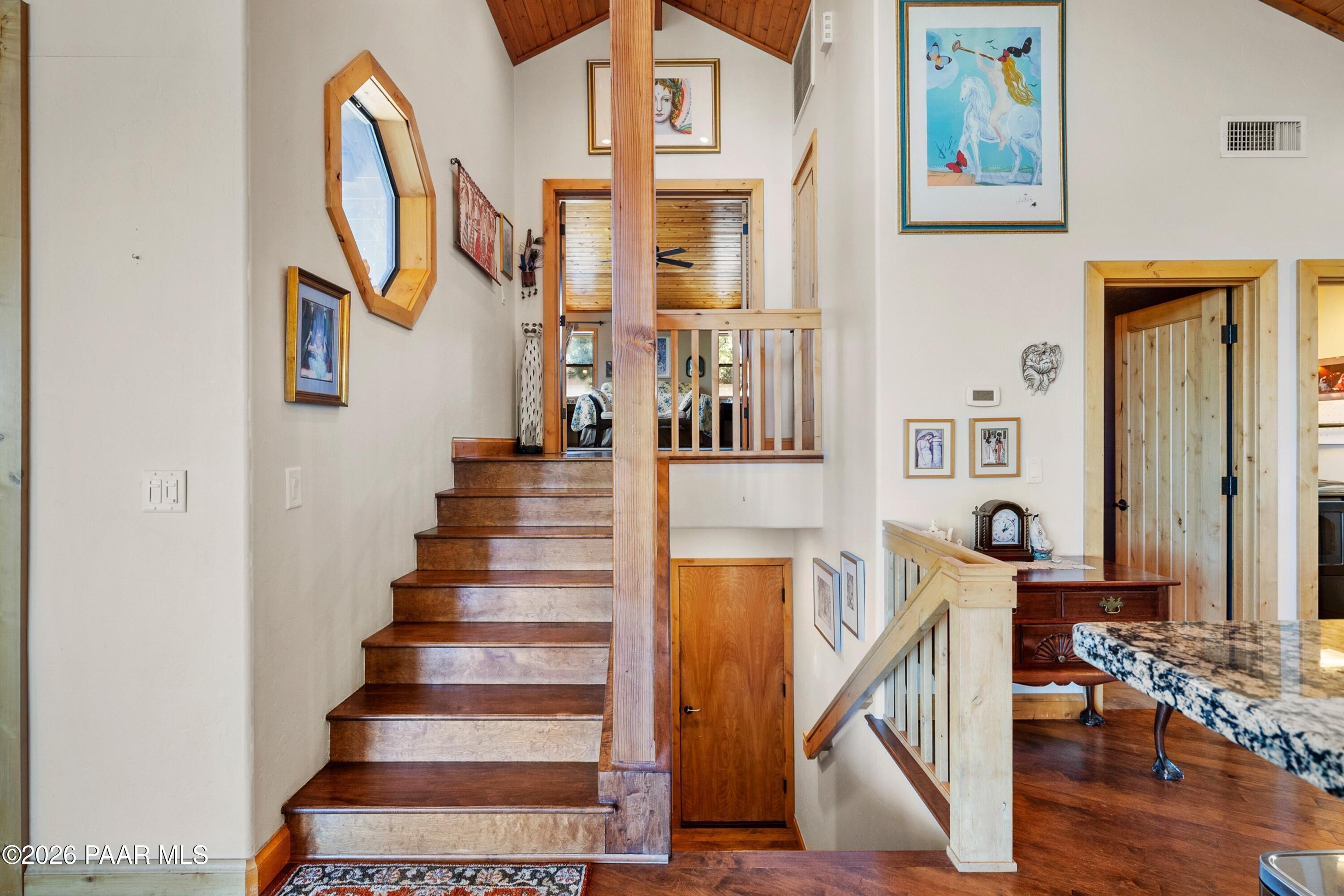 695 E Robinson Drive