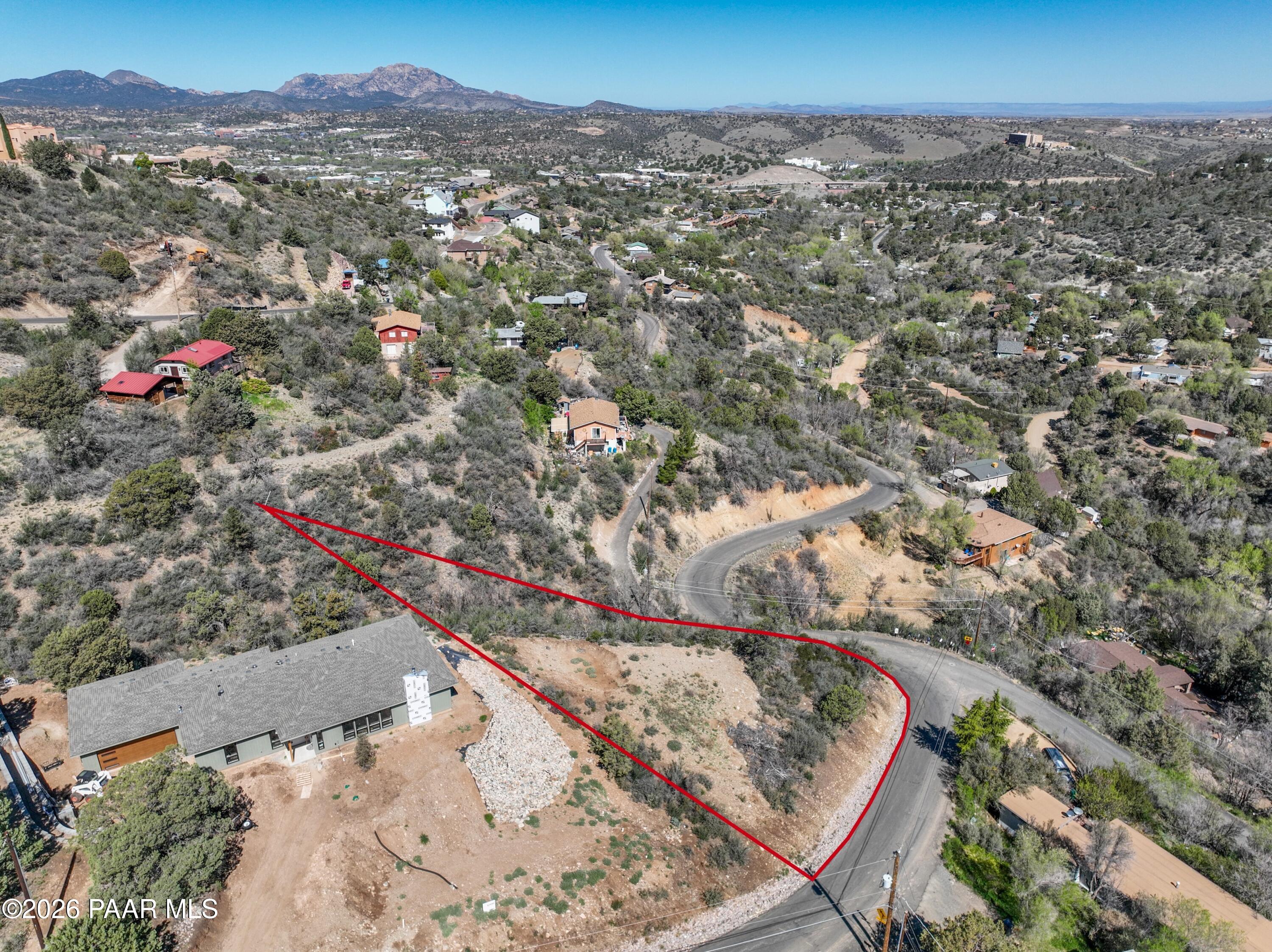 705 E Robinson Drive