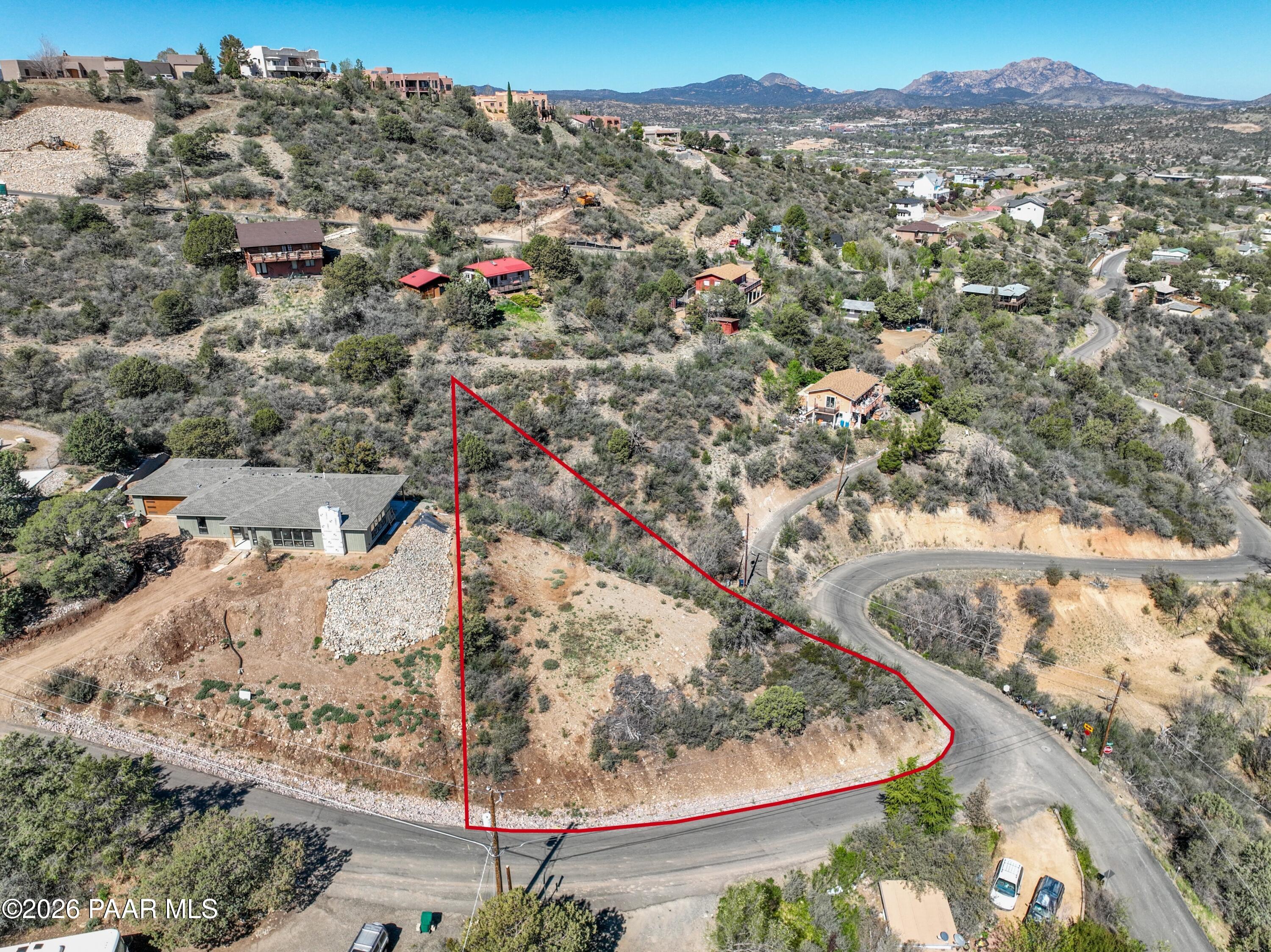 705 E Robinson Drive