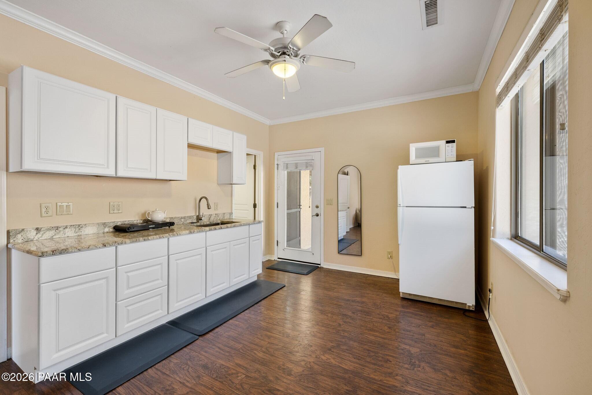 5562 Lemonmint Ln Lane