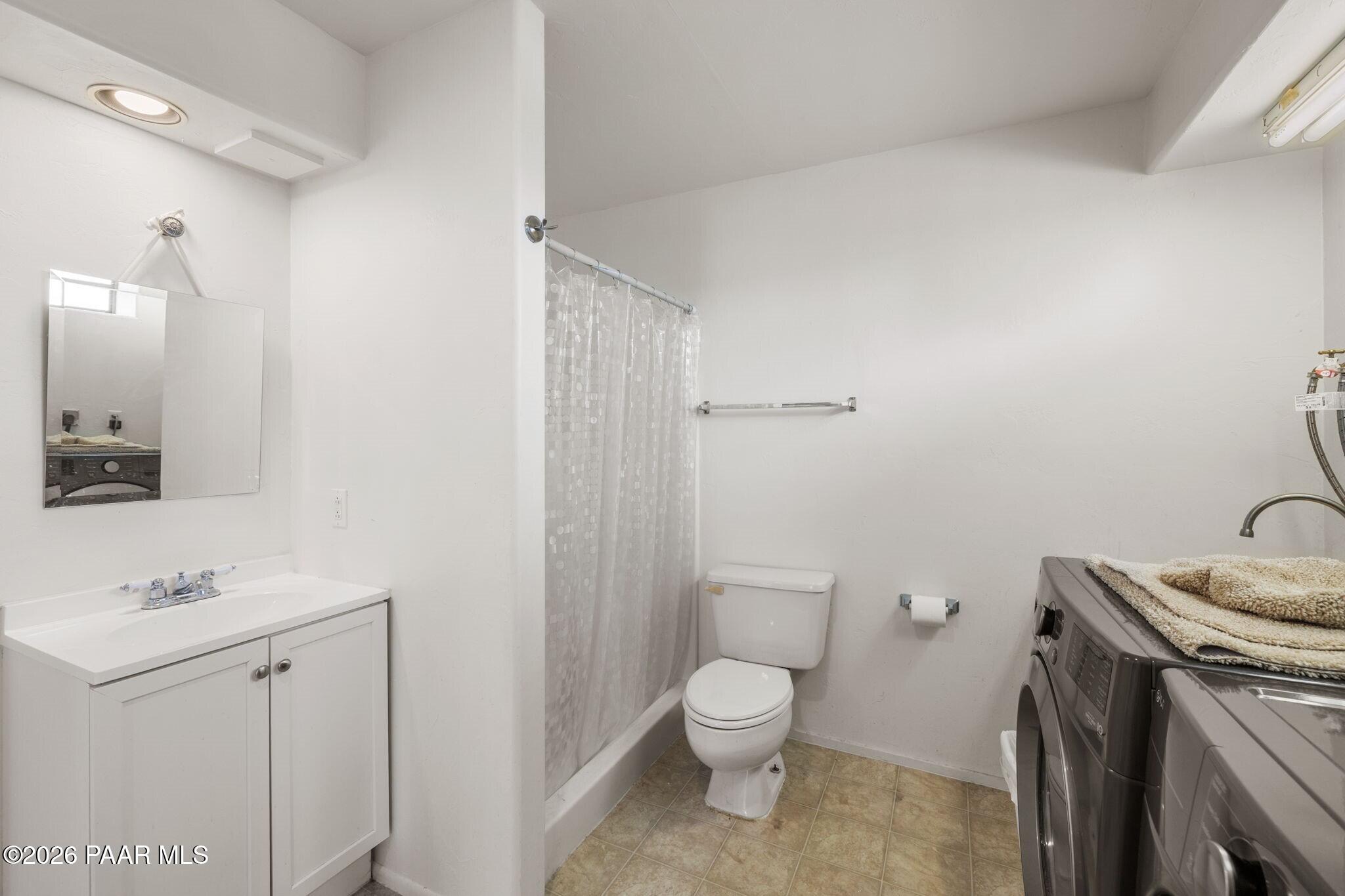 5515 N Bailey Avenue