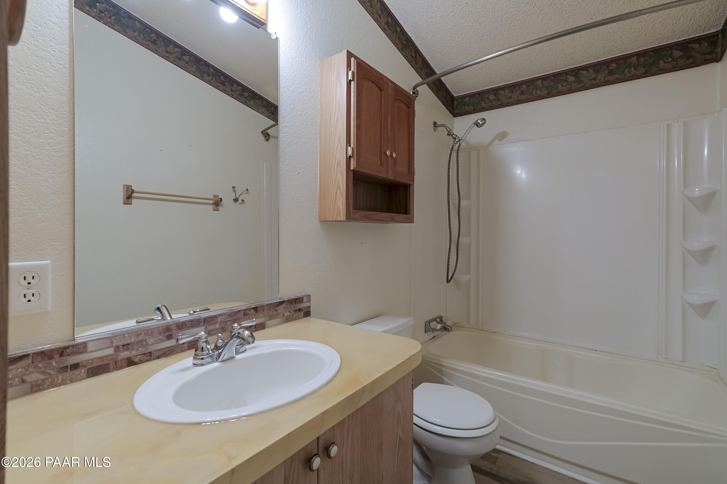 15853 S Maverick Trail