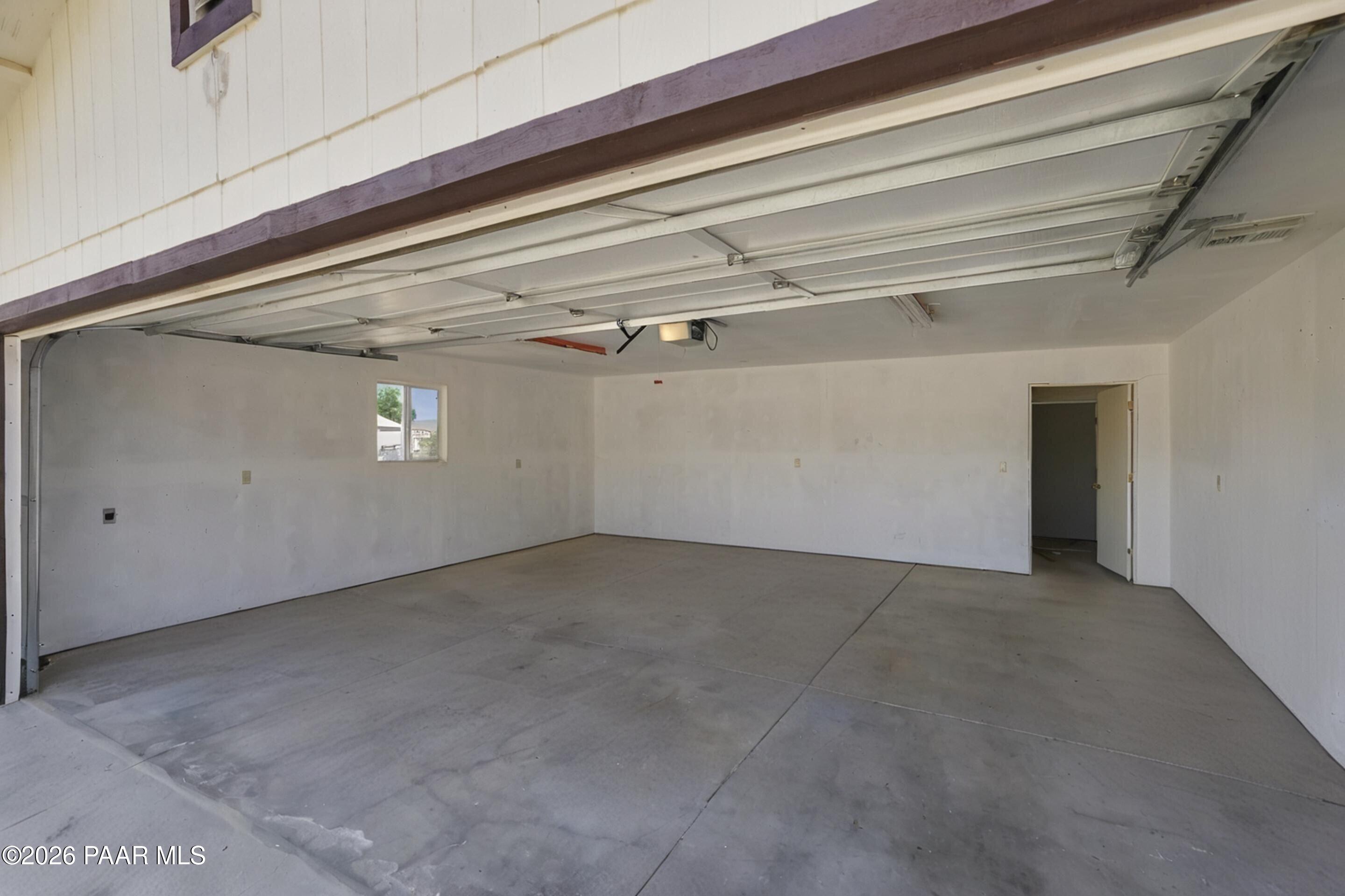 15853 S Maverick Trail