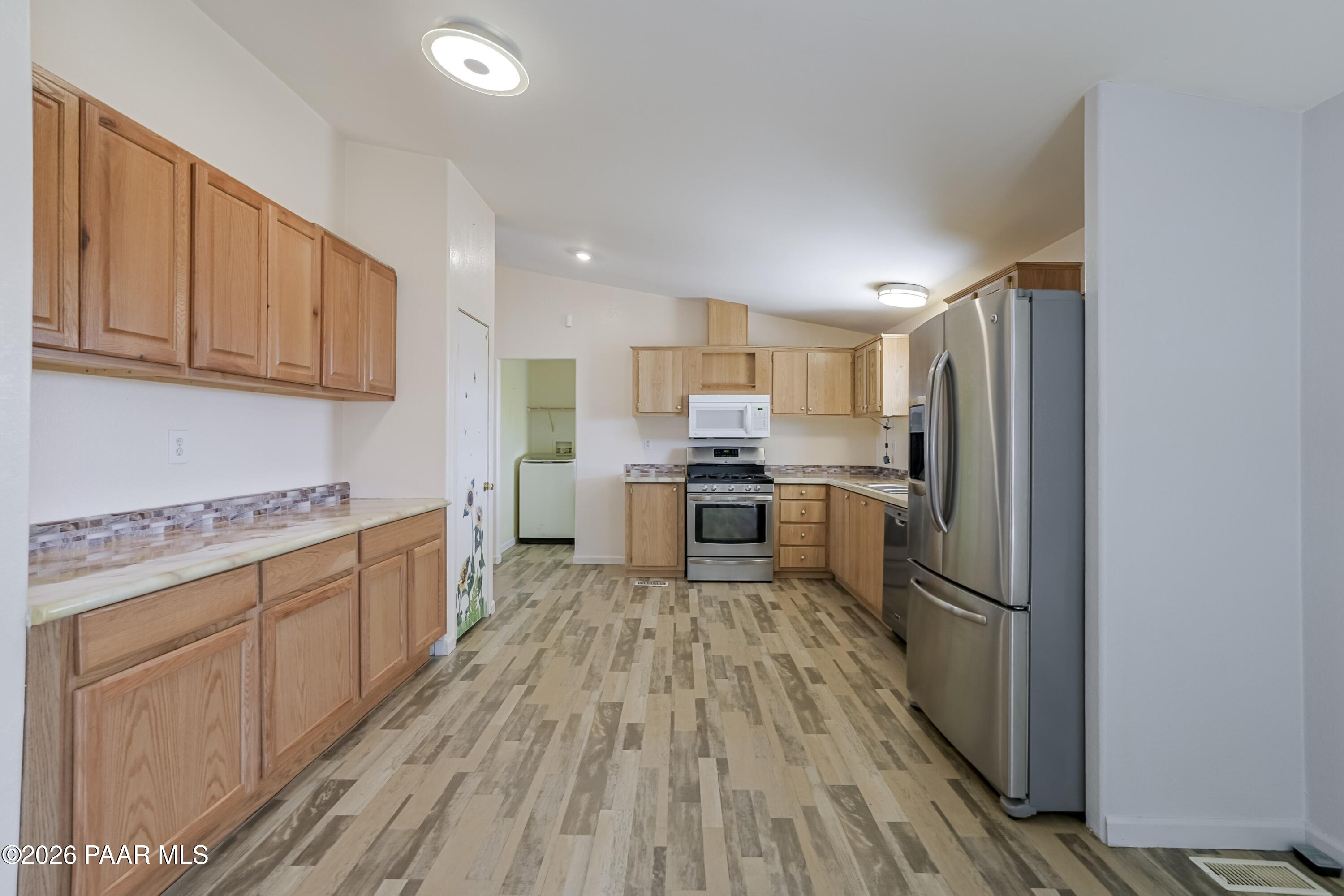 15853 S Maverick Trail