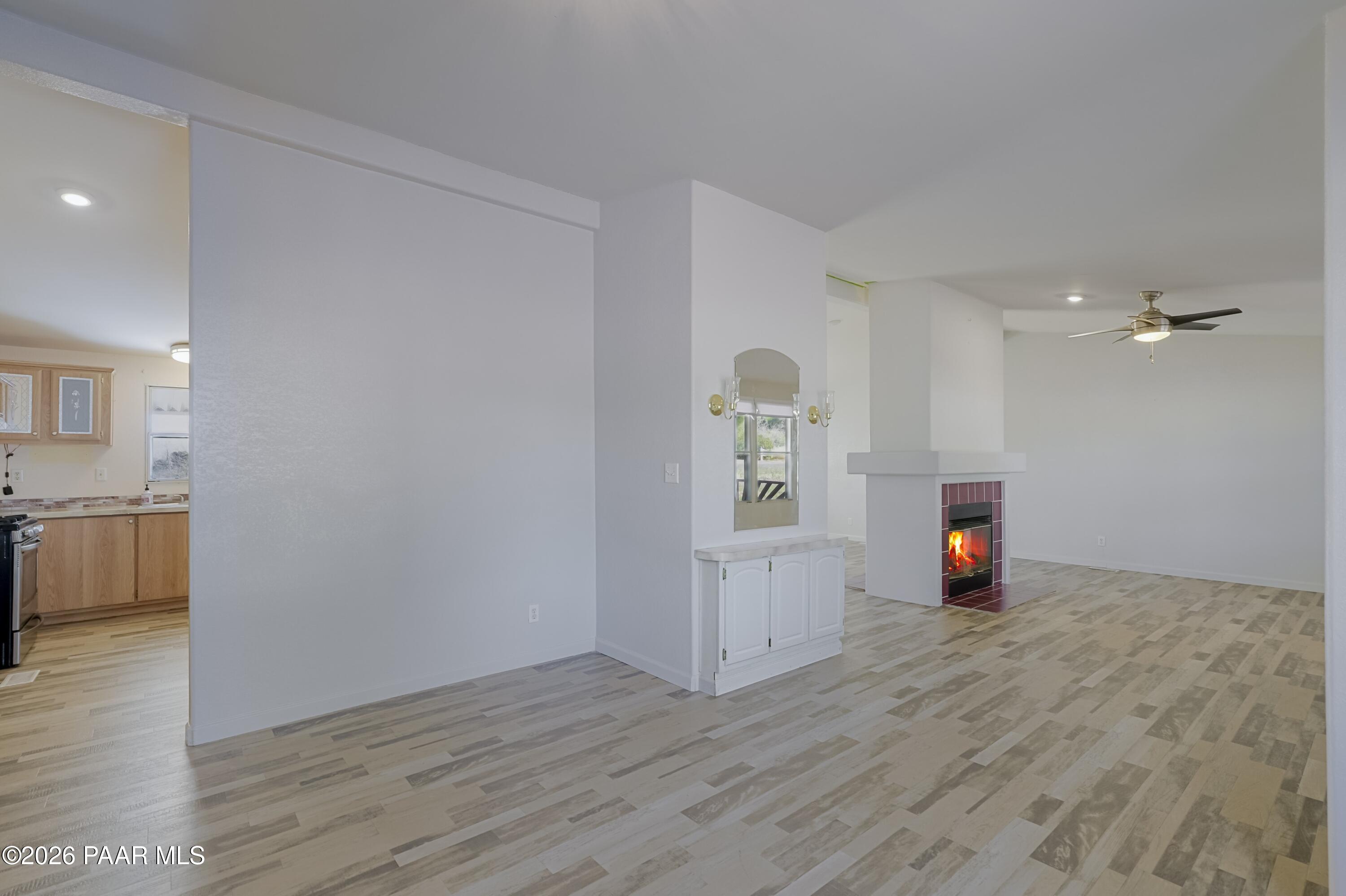 15853 S Maverick Trail