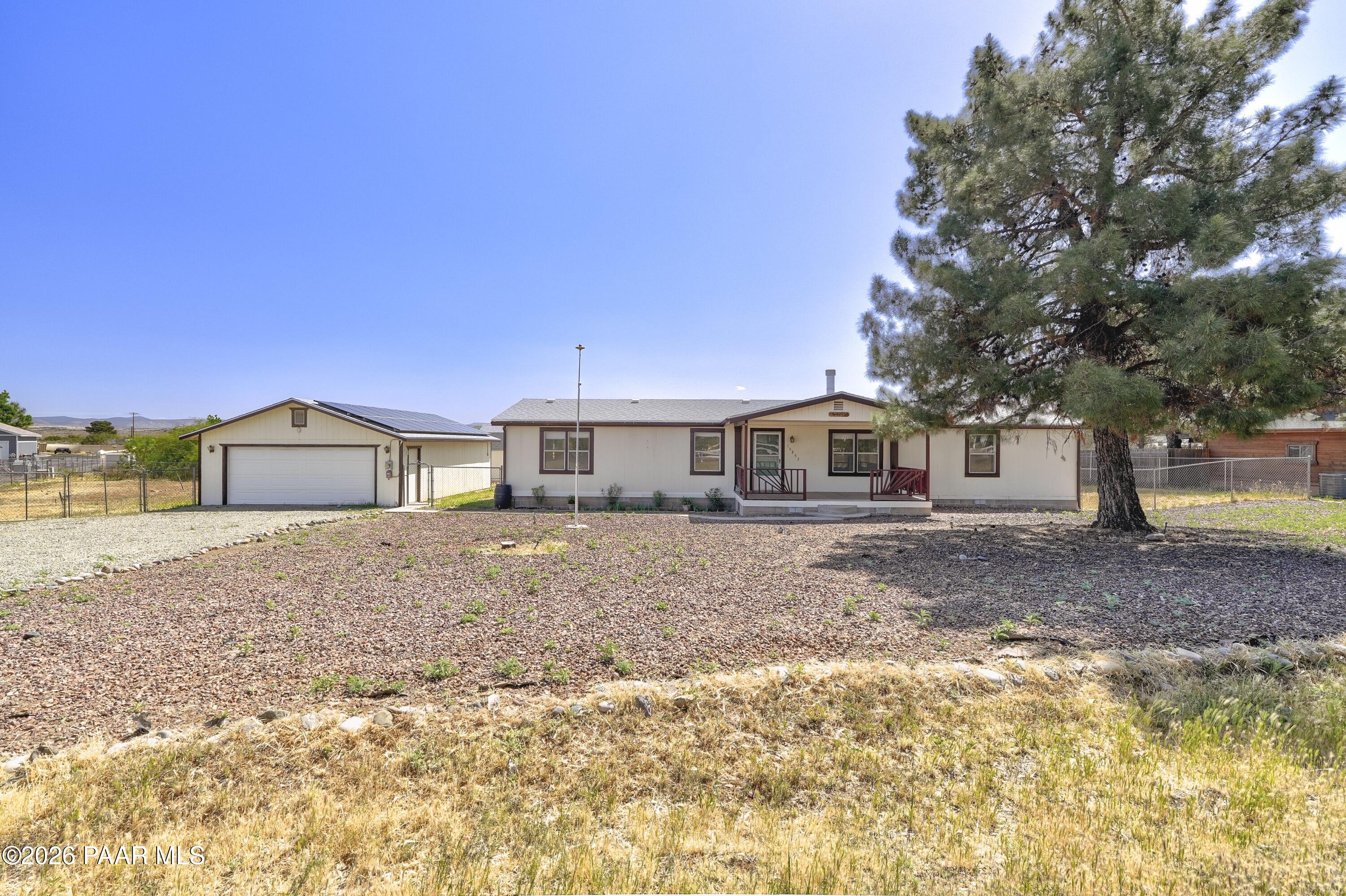 15853 S Maverick Trail
