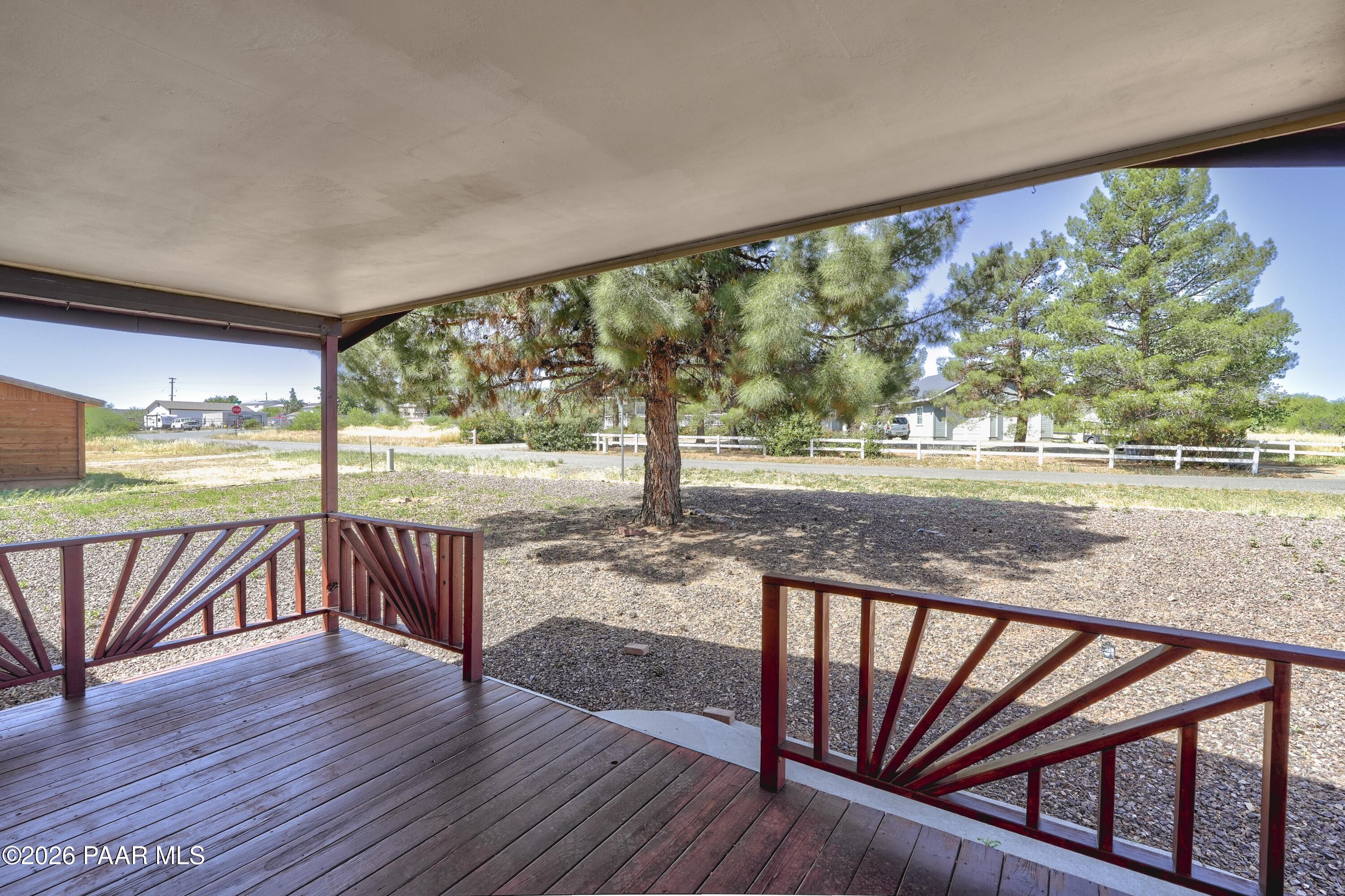 15853 S Maverick Trail