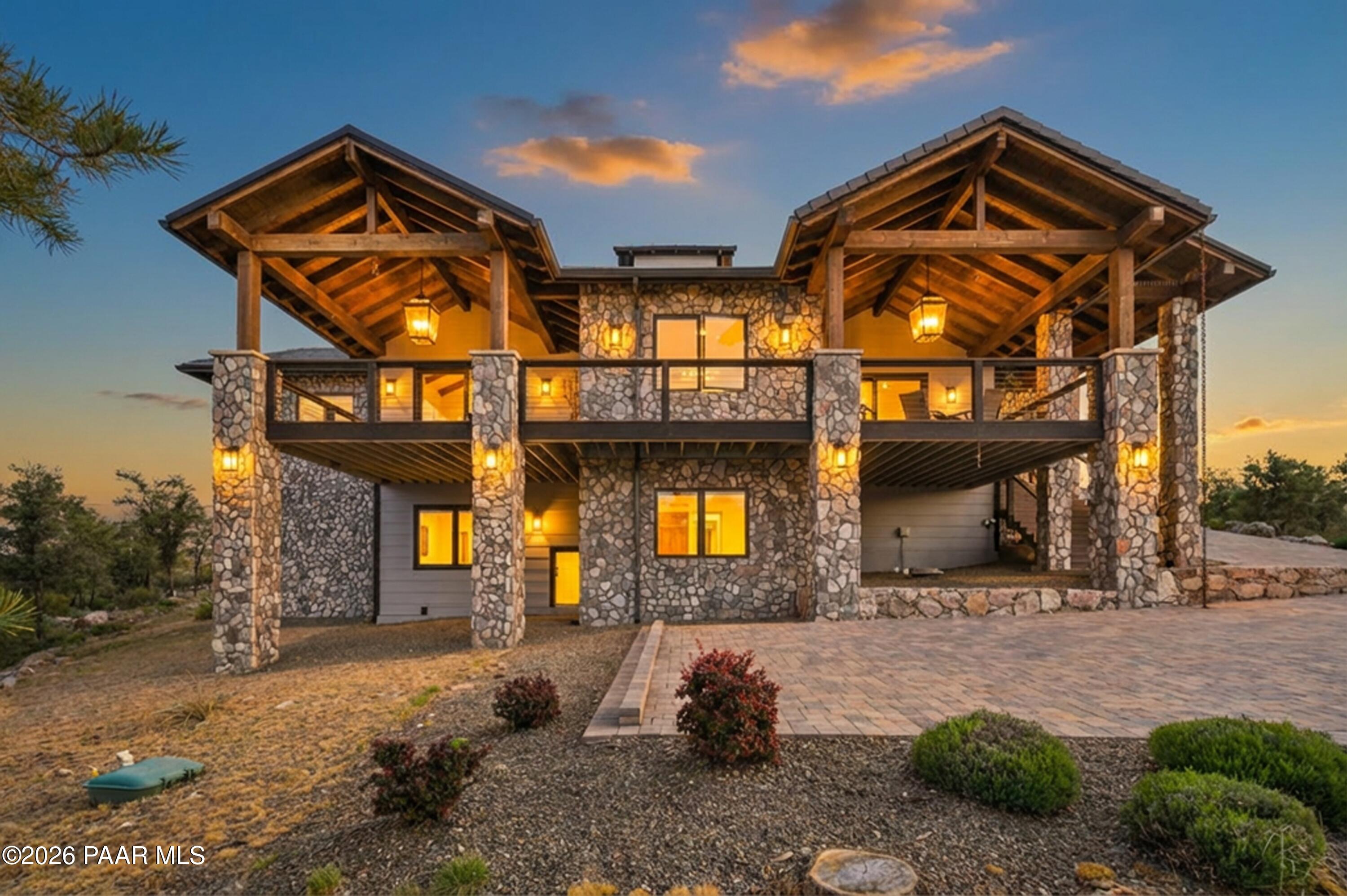 15355 N High Lonesome Way