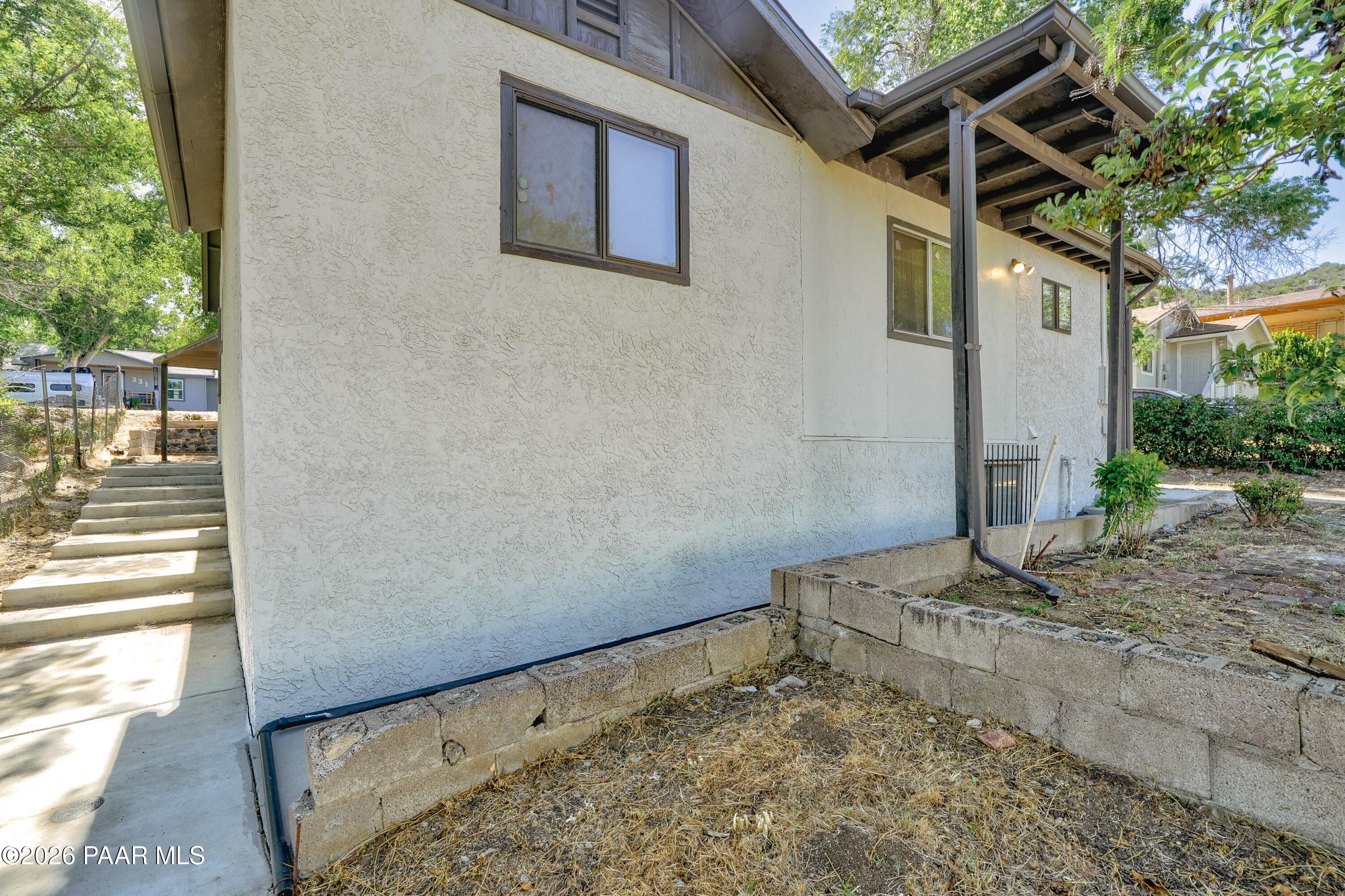 330 S Pleasant Street