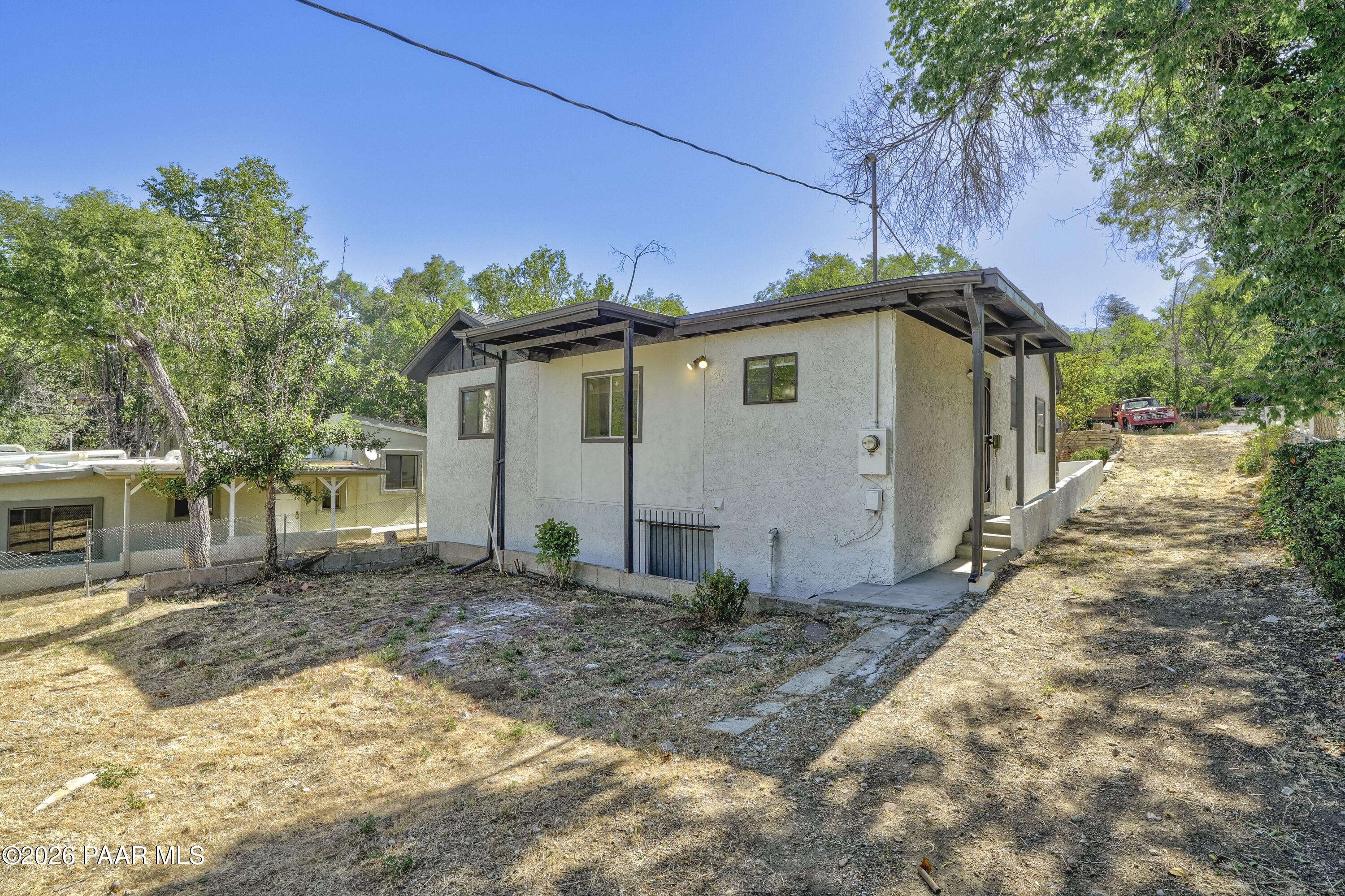 330 S Pleasant Street