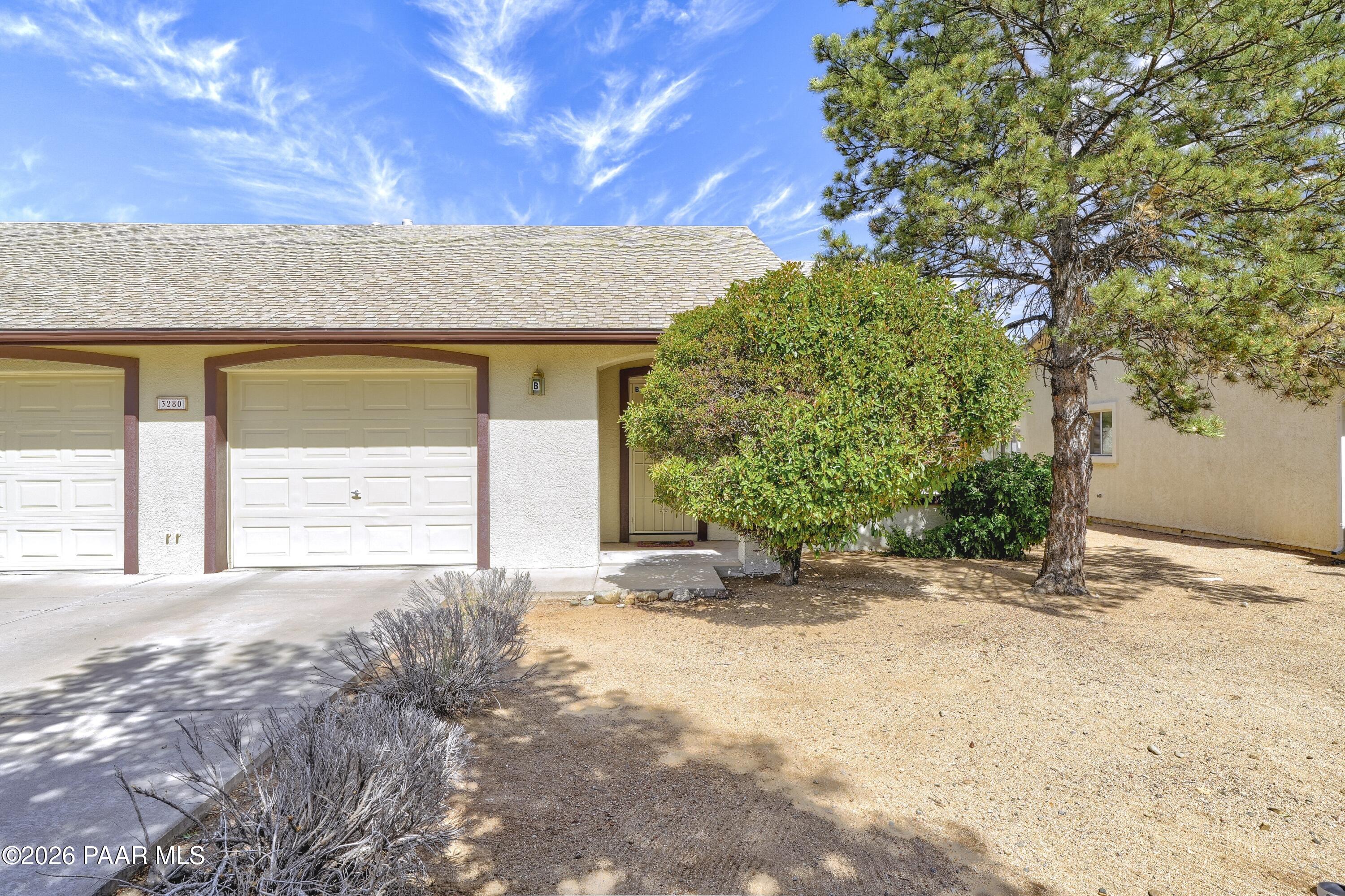 3280 N Hedgewood Drive