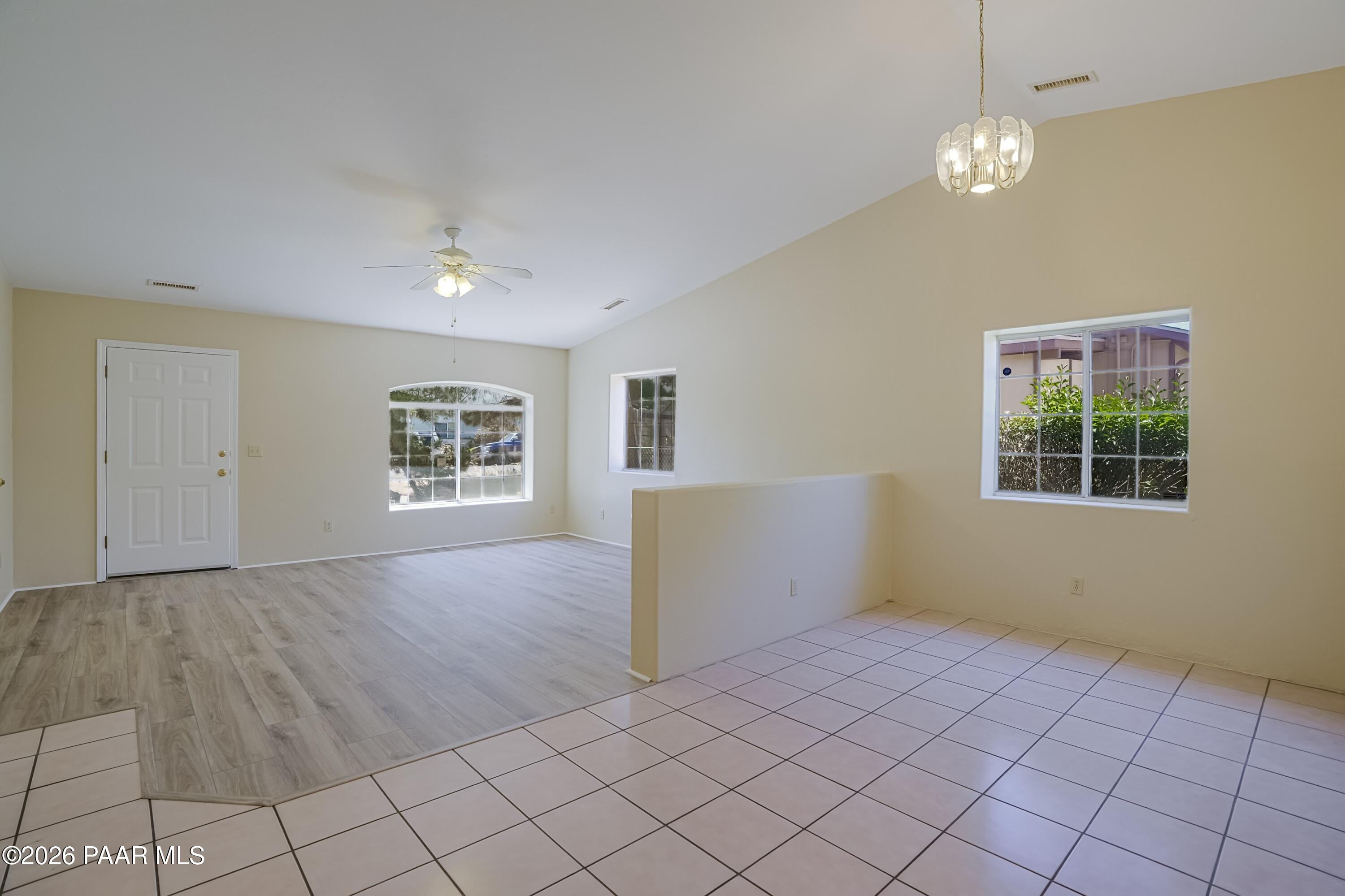3280 N Hedgewood Drive