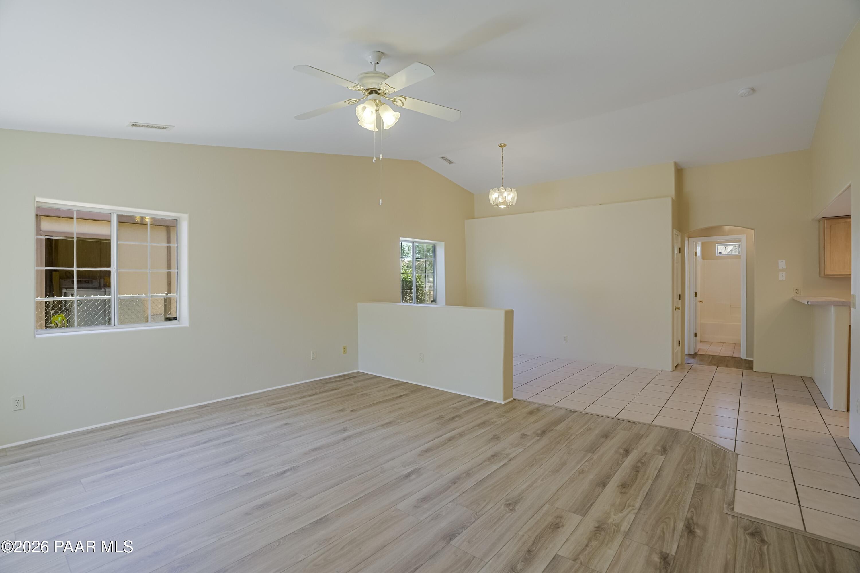 3280 N Hedgewood Drive