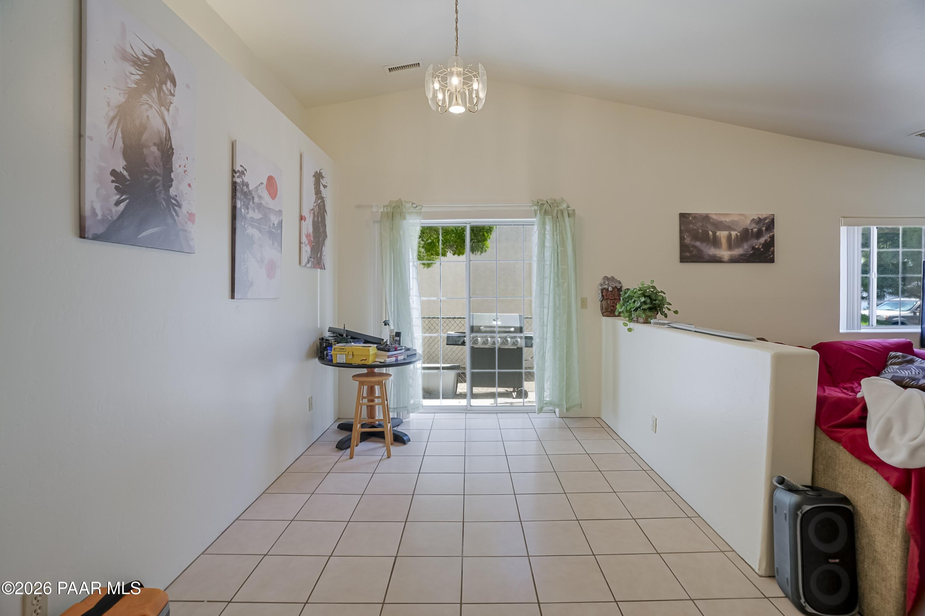 3280 N Hedgewood Drive