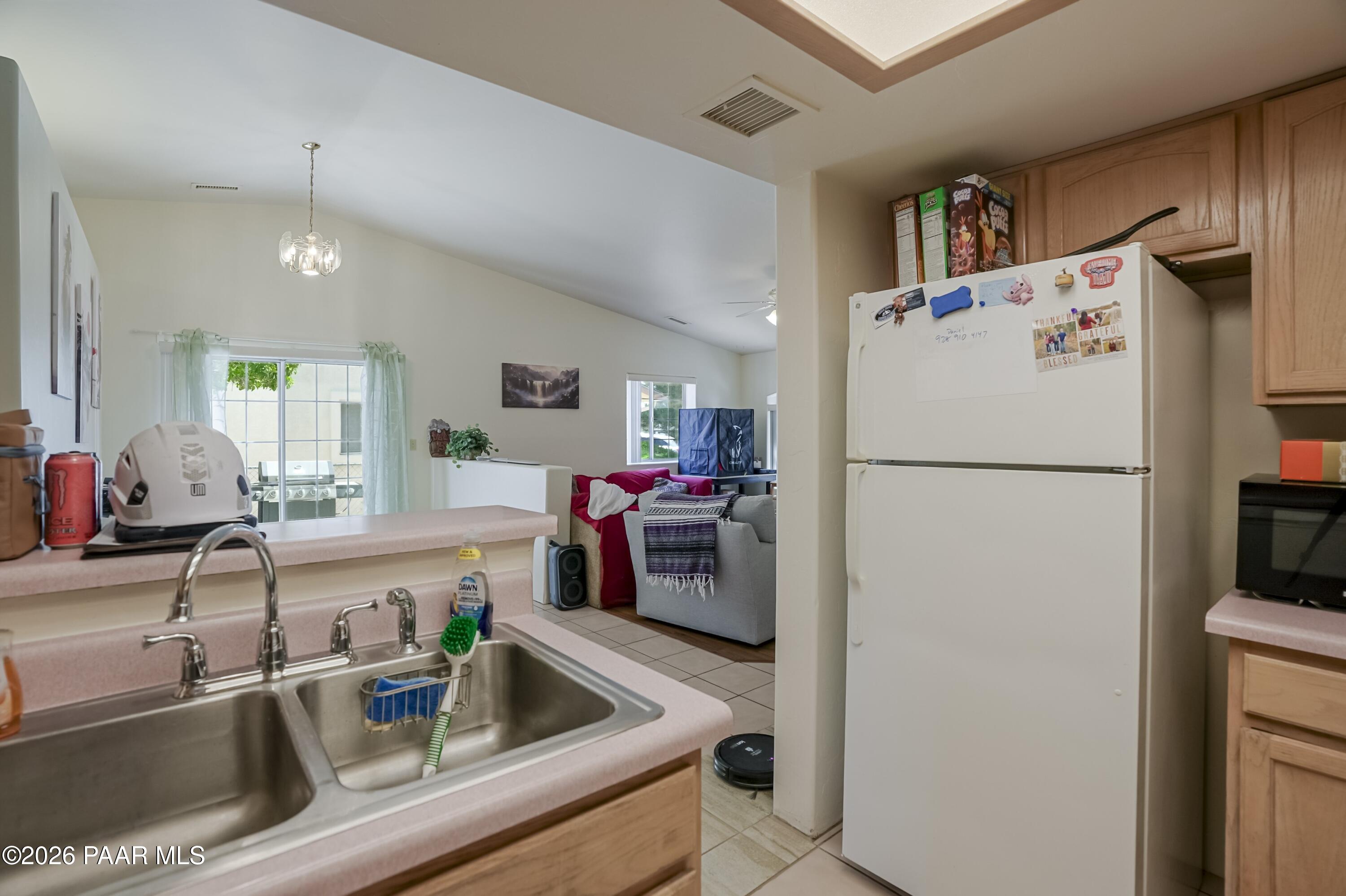 3280 N Hedgewood Drive
