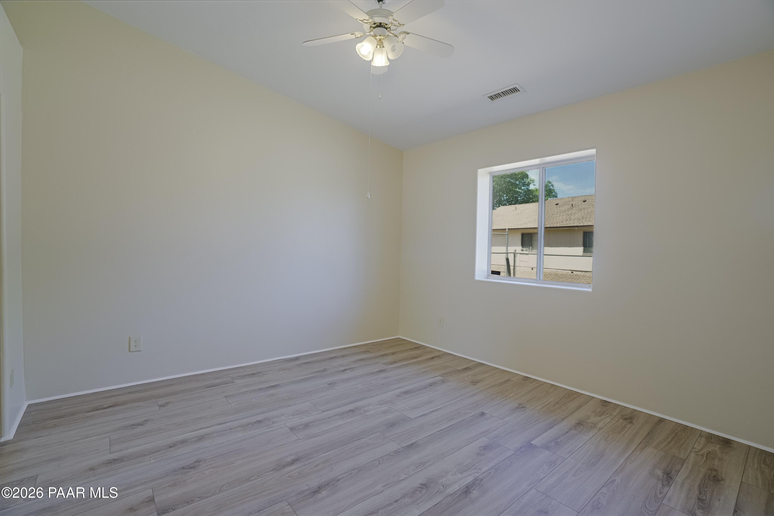 3280 N Hedgewood Drive
