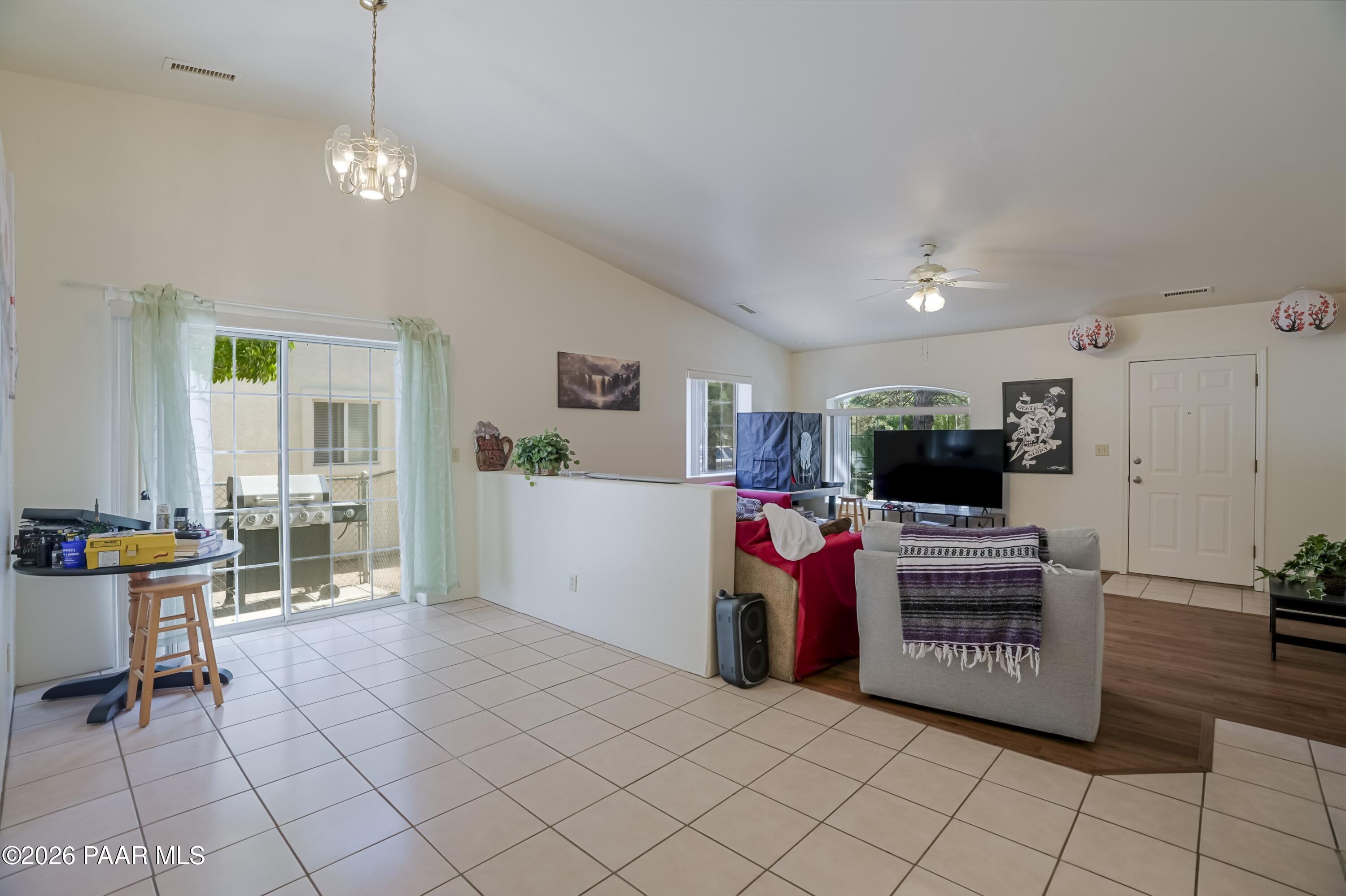 3280 N Hedgewood Drive