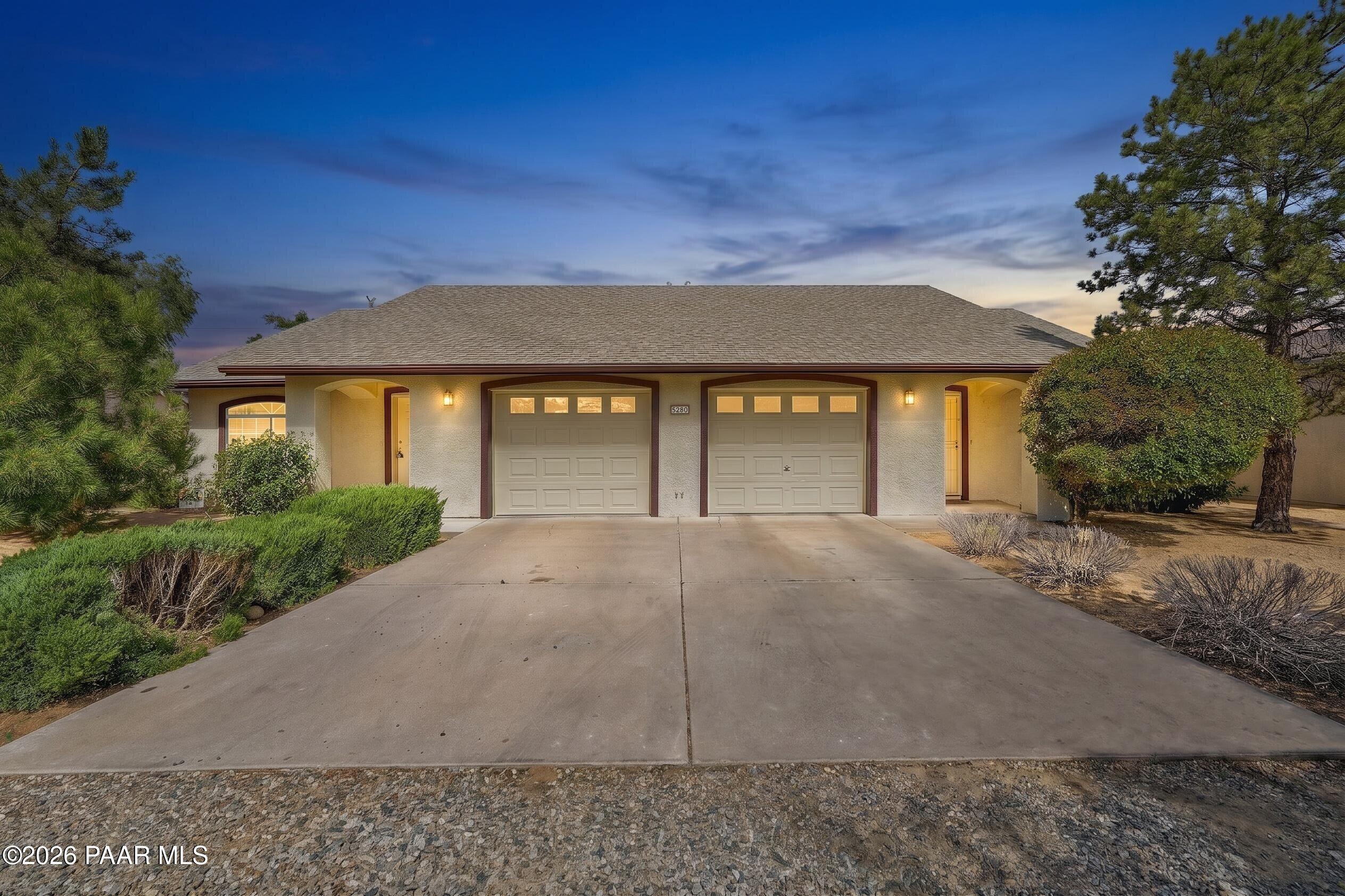3280 N Hedgewood Drive
