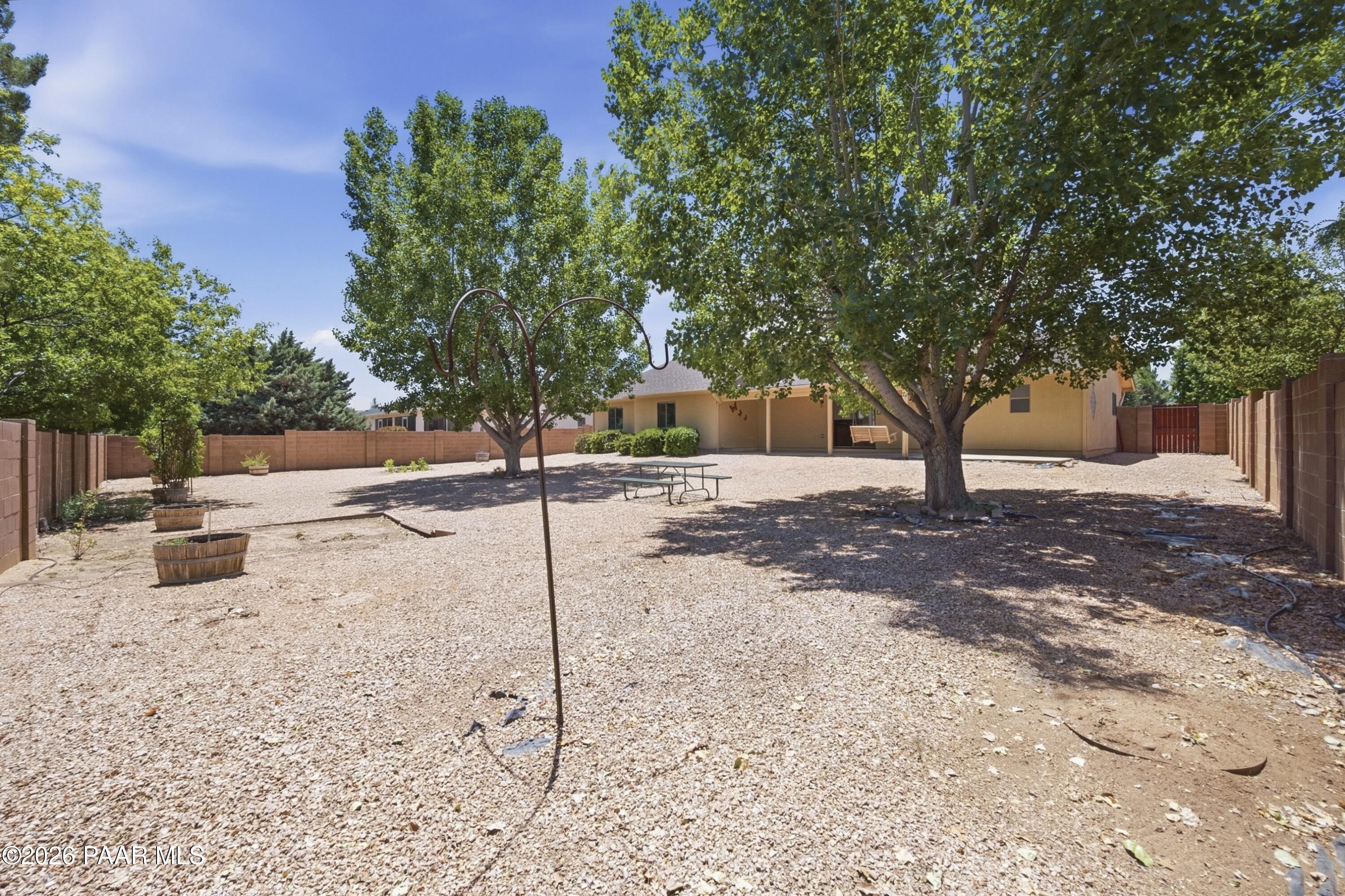 7100 E Granite Peaks