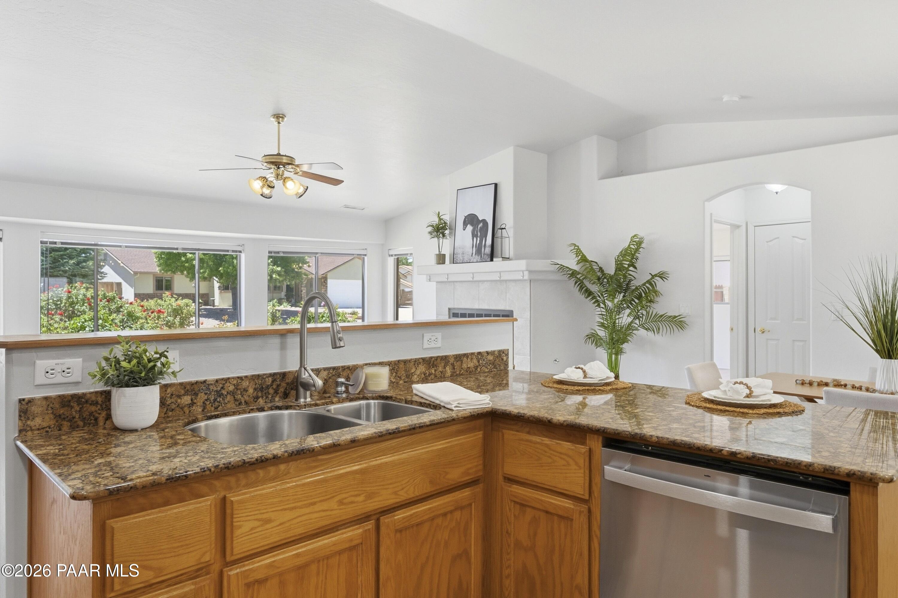 7100 E Granite Peaks