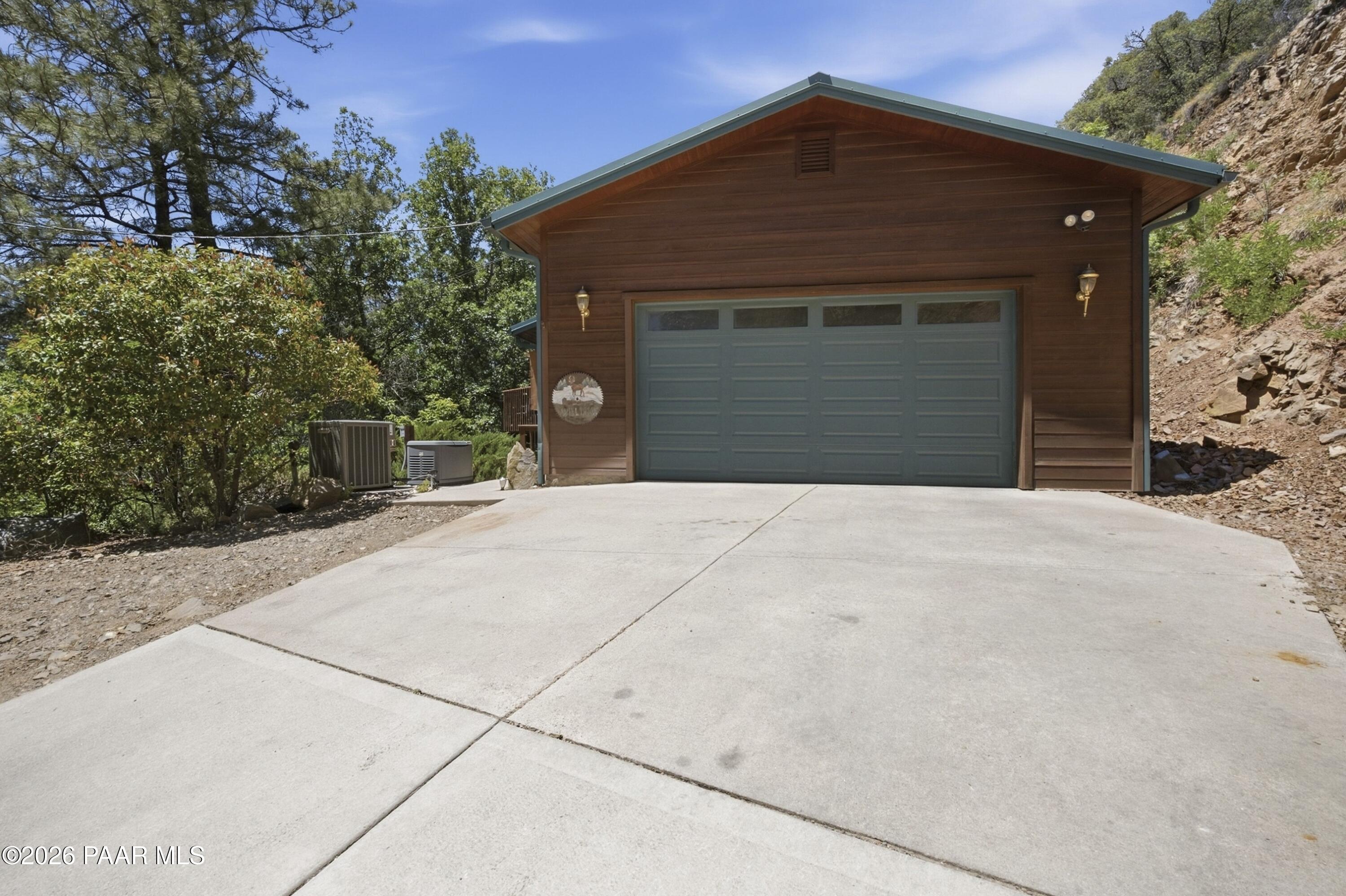 1882 E Old Miner Road