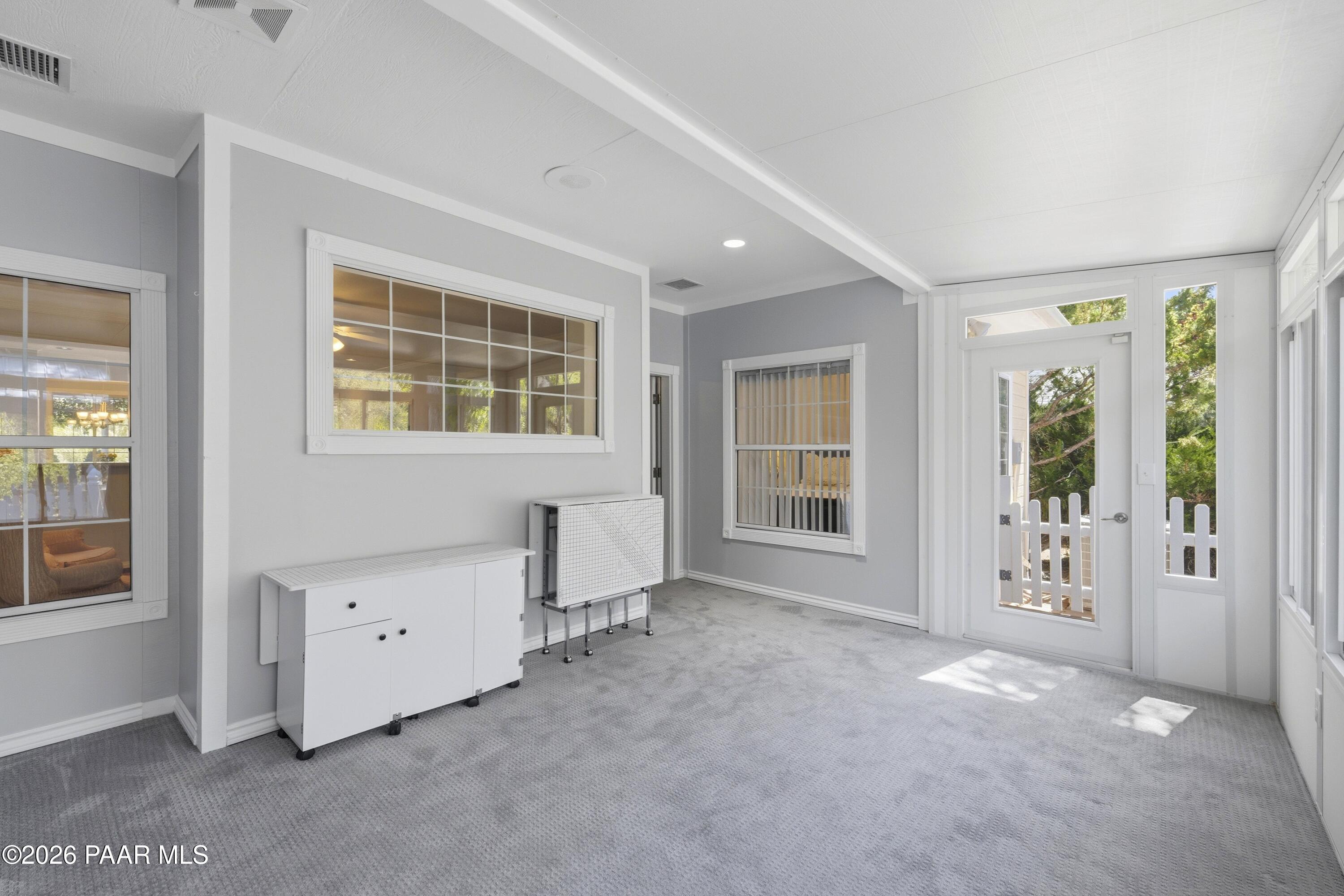 1816 Bond Circle