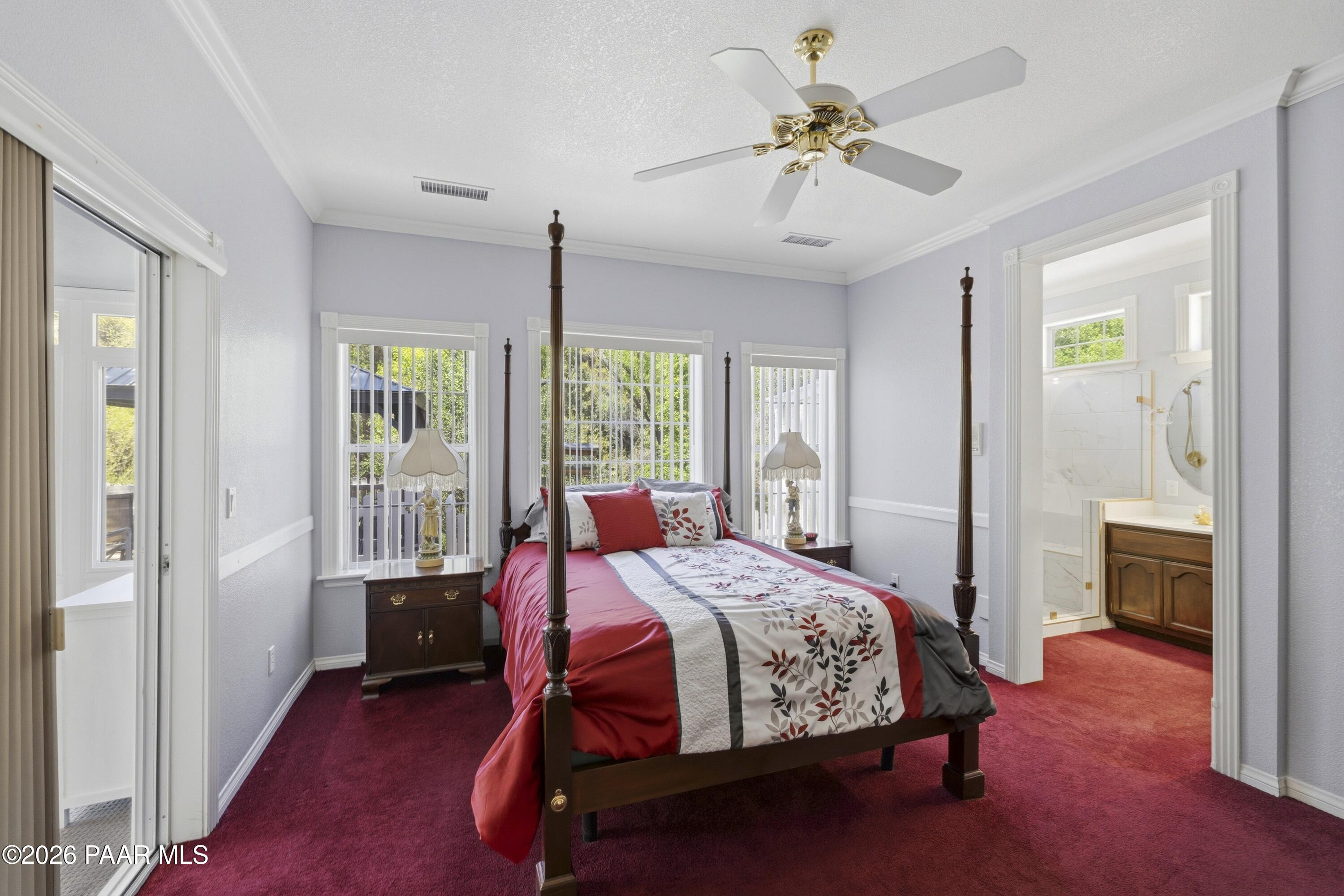 1816 Bond Circle