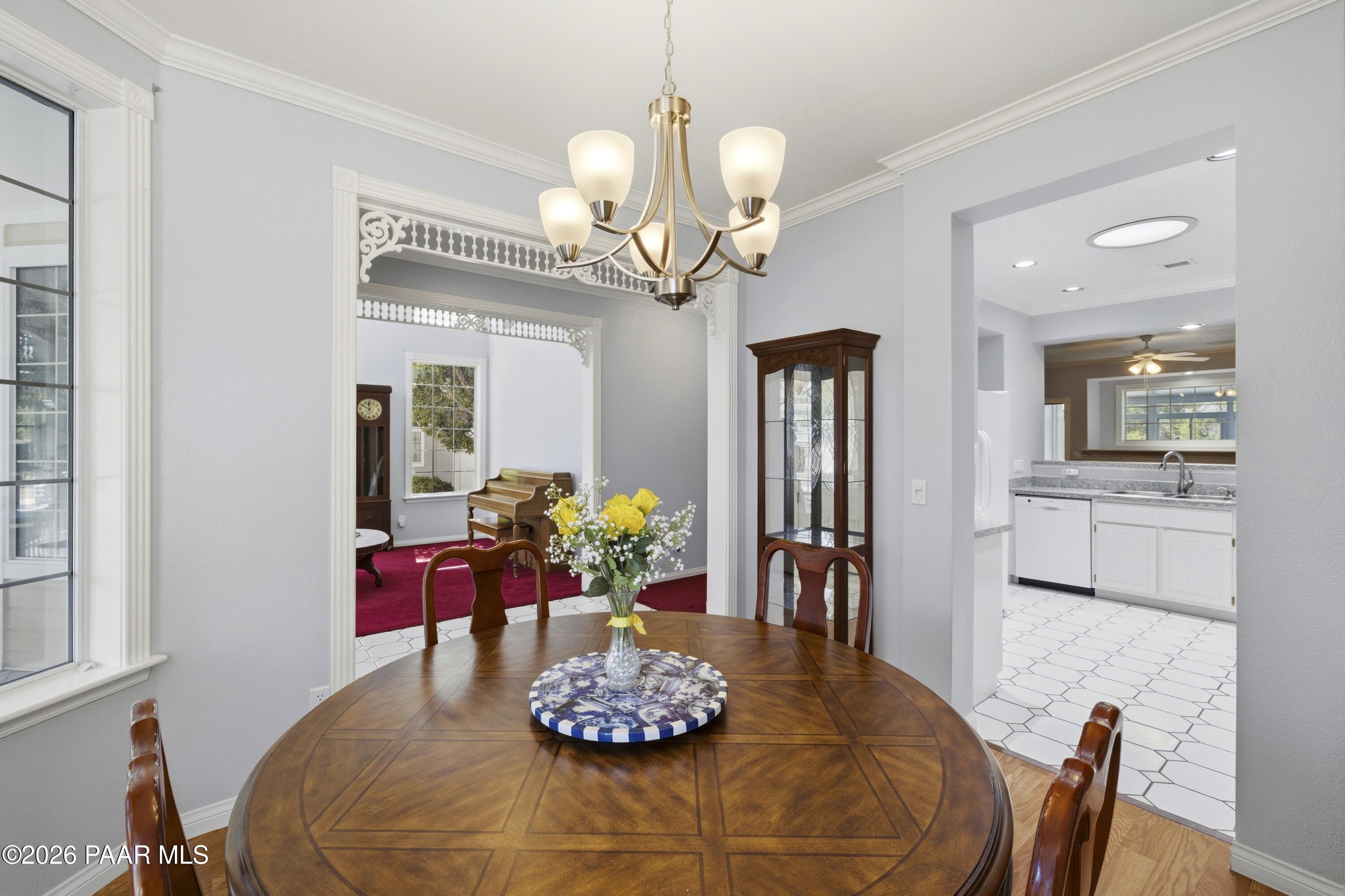 1816 Bond Circle