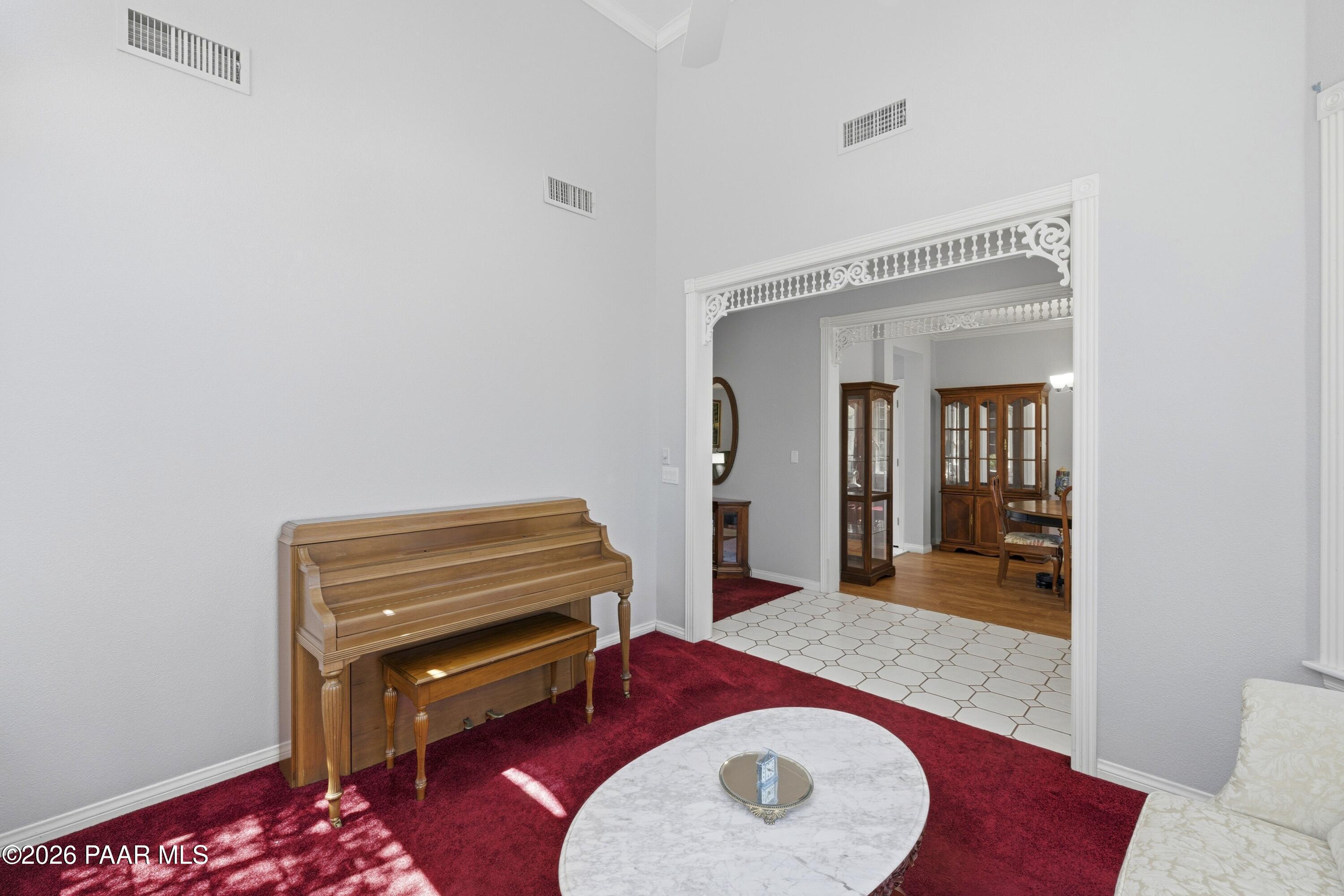 1816 Bond Circle