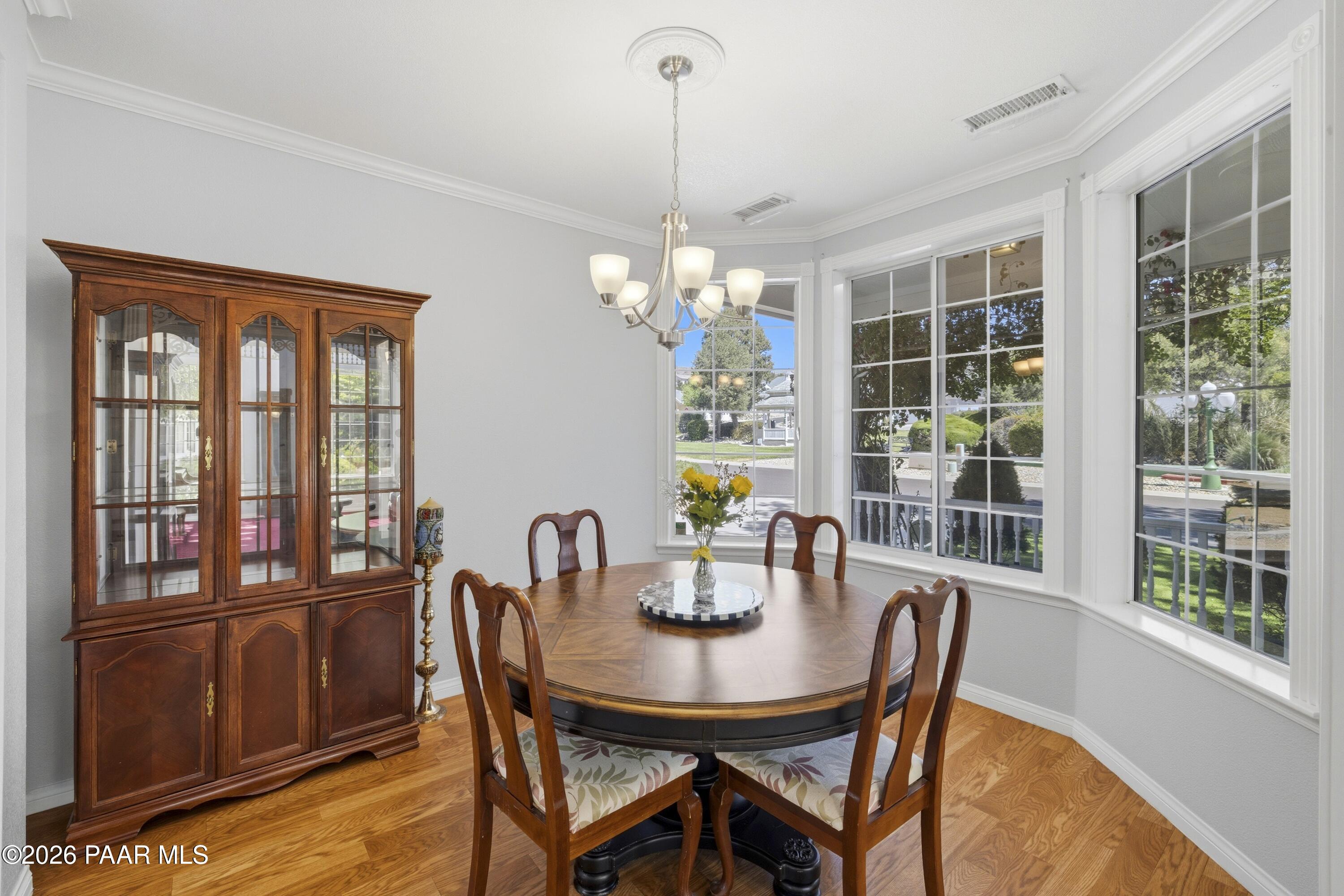 1816 Bond Circle